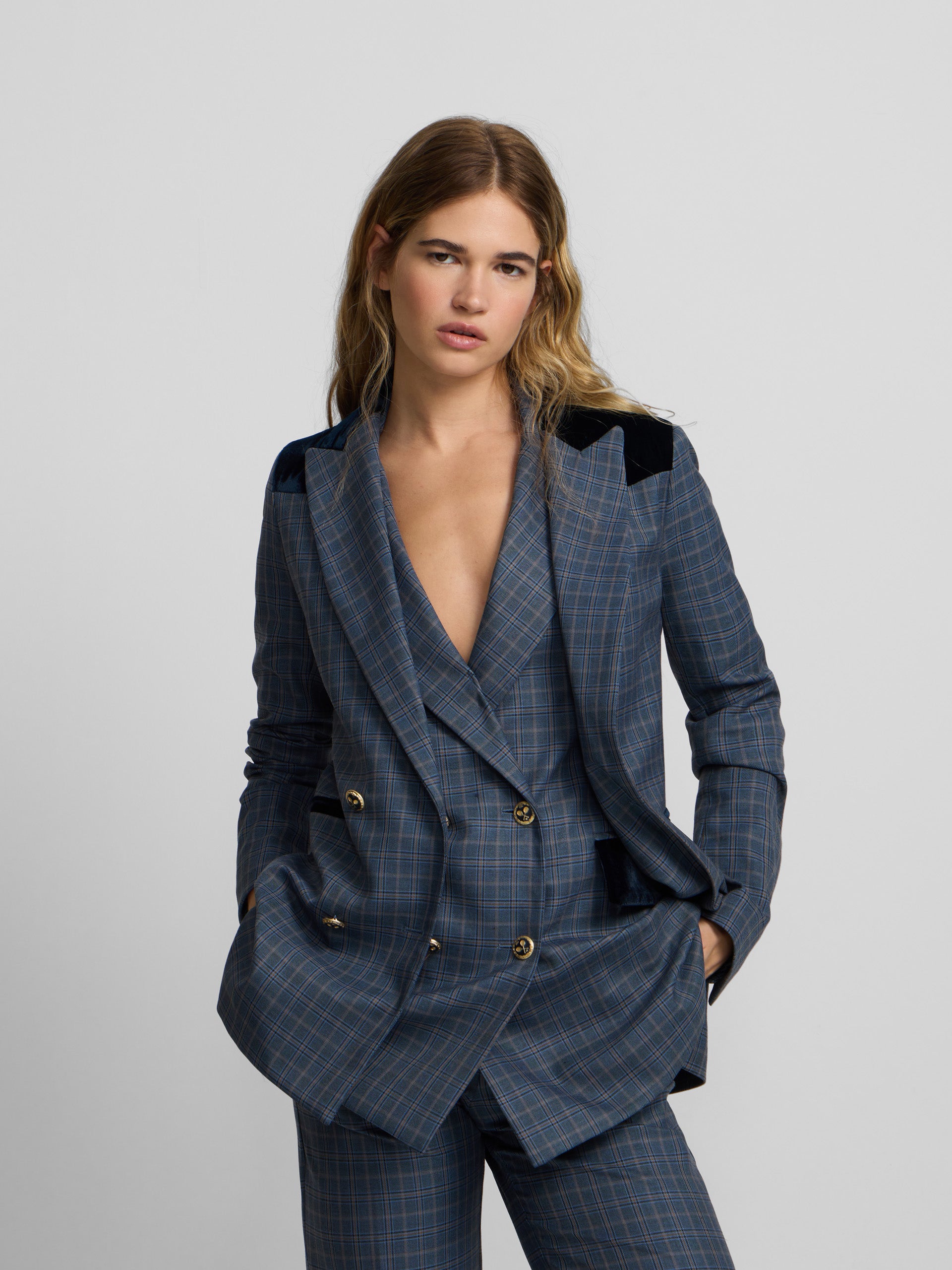 American velvet details blue checkered