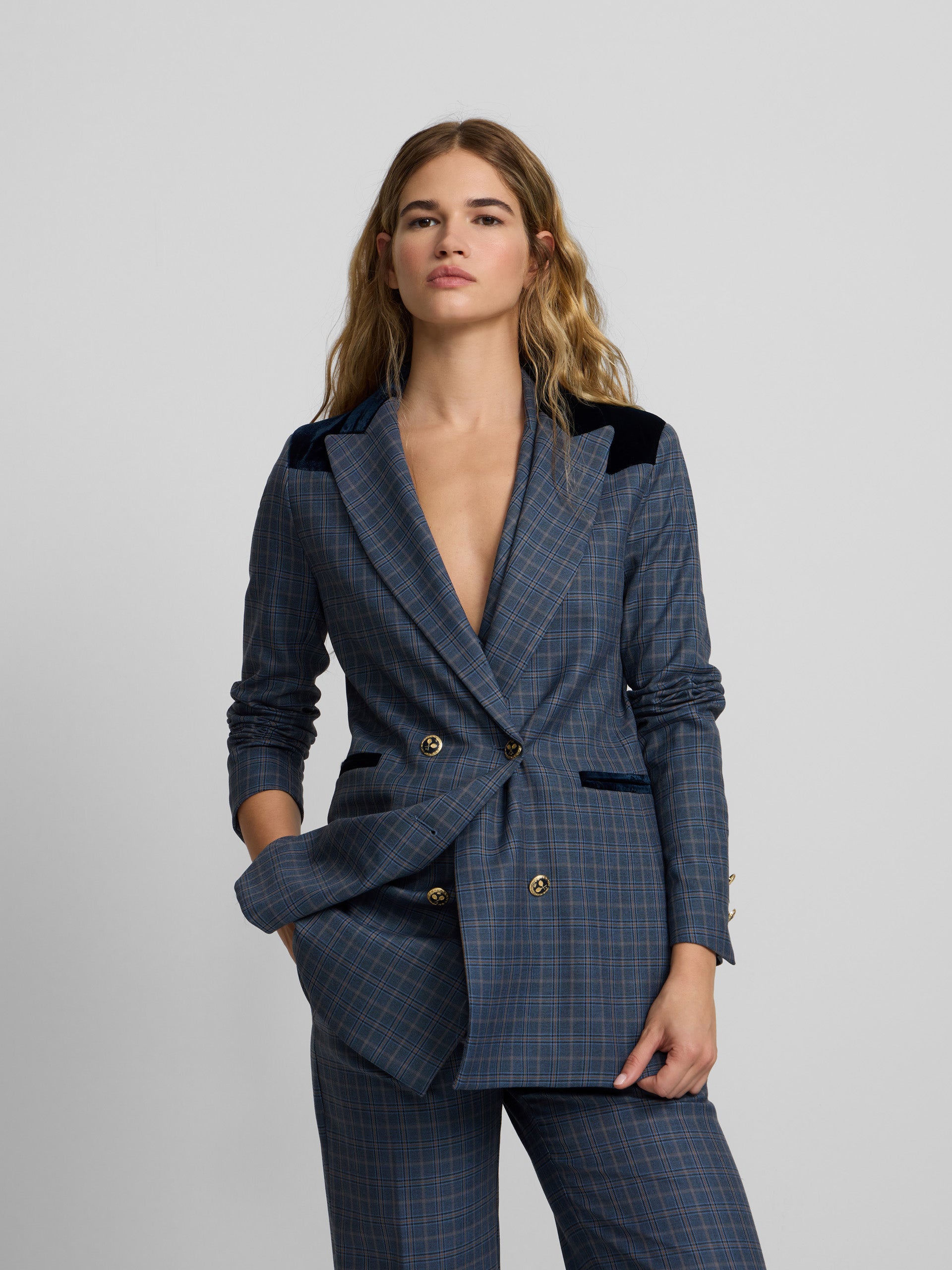 American velvet details blue checkered