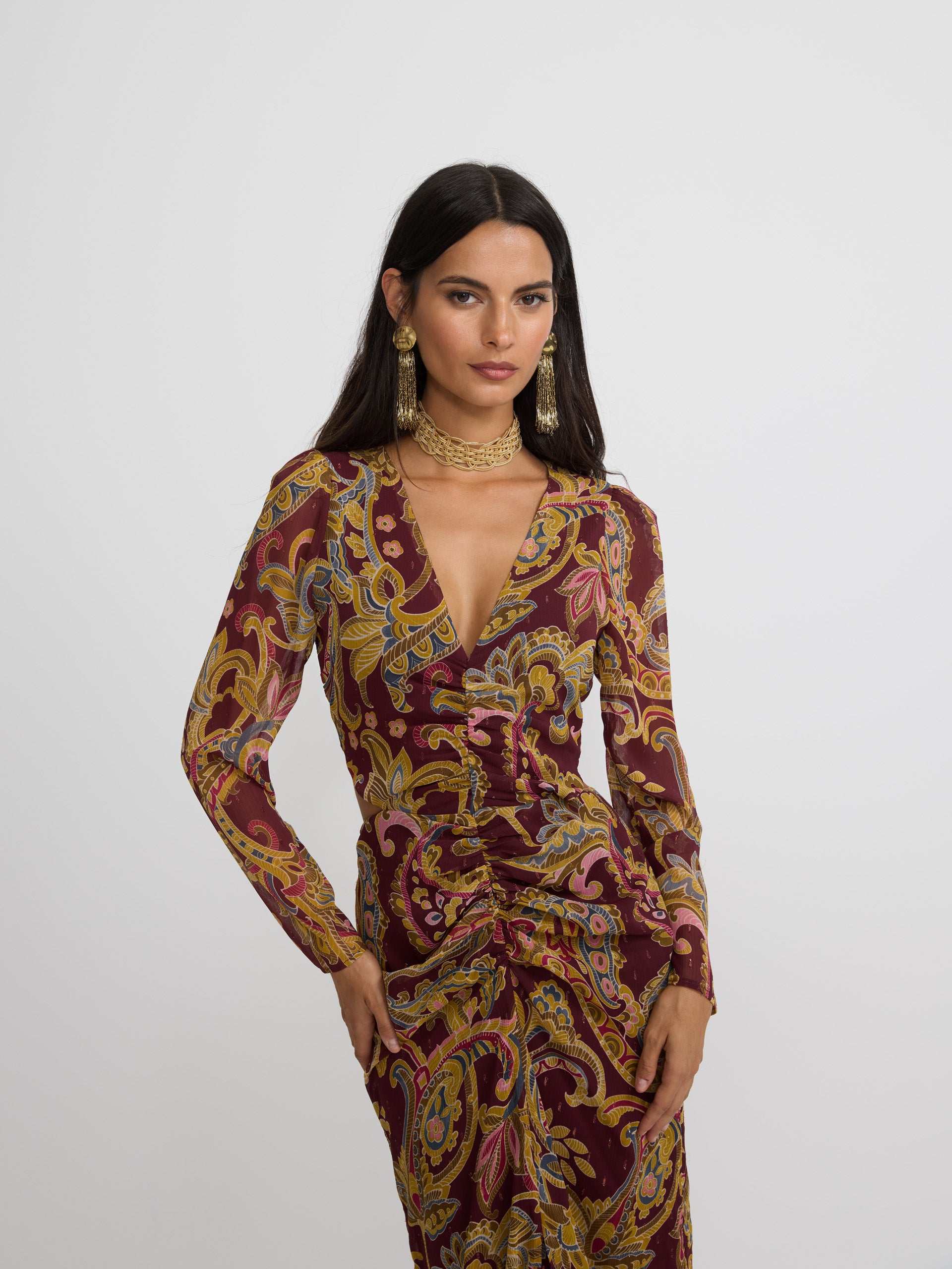 Vestido largo abertura estampado cachemir burdeos