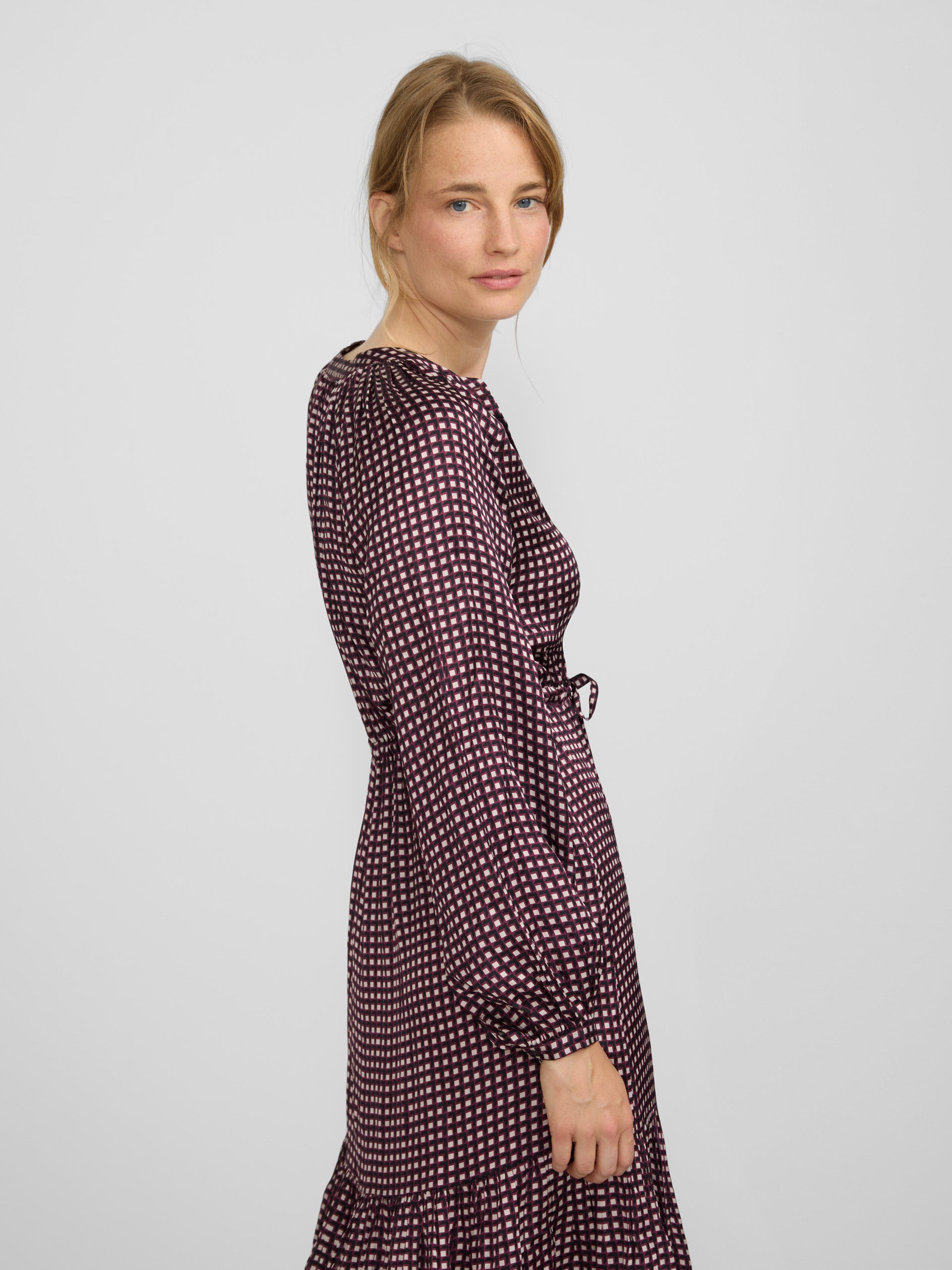 Vestido largo estampado geometrico morados