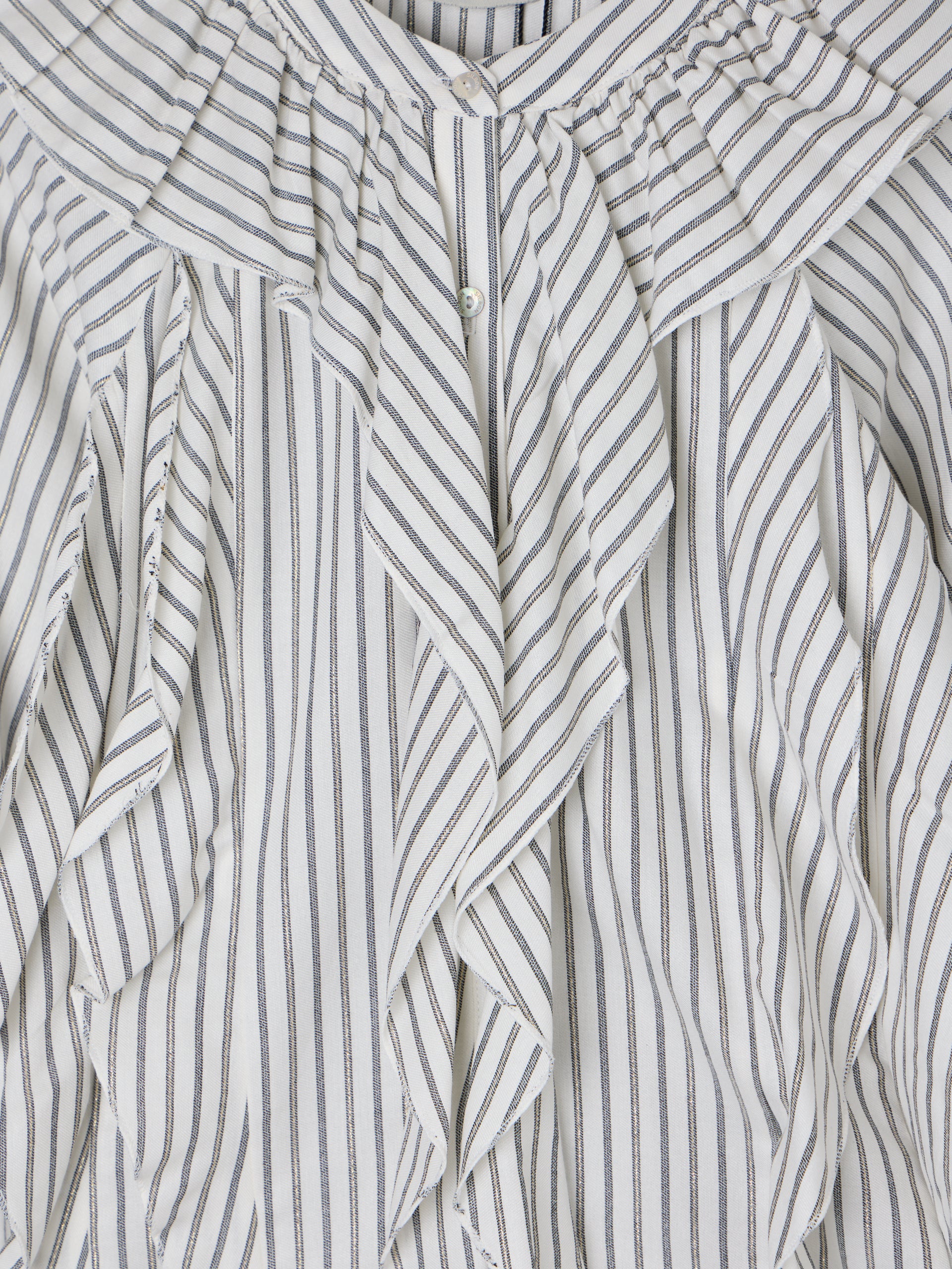 Blusa branca com folhos e riscas