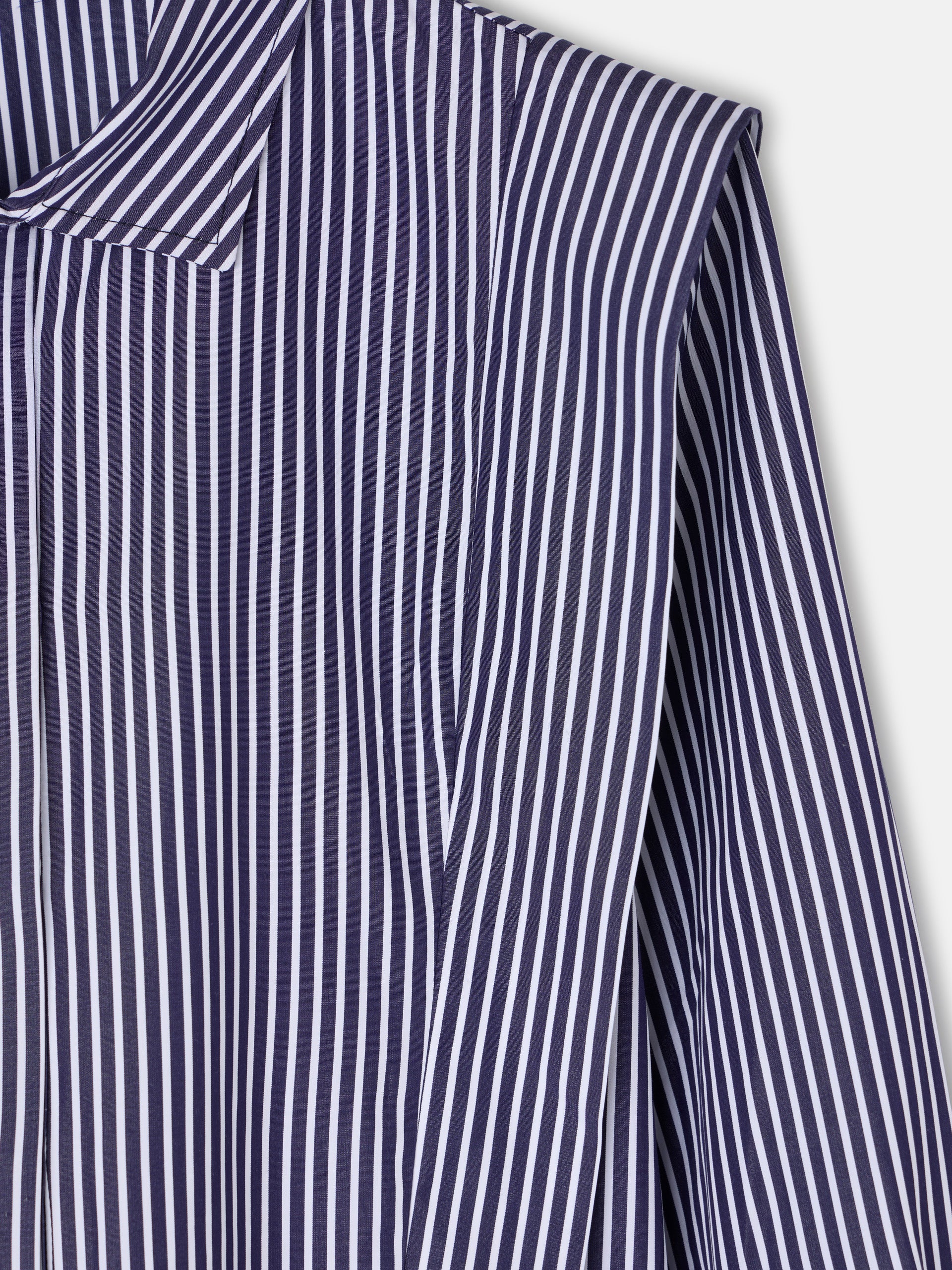 Camisa estruturada riscas azul-marinho
