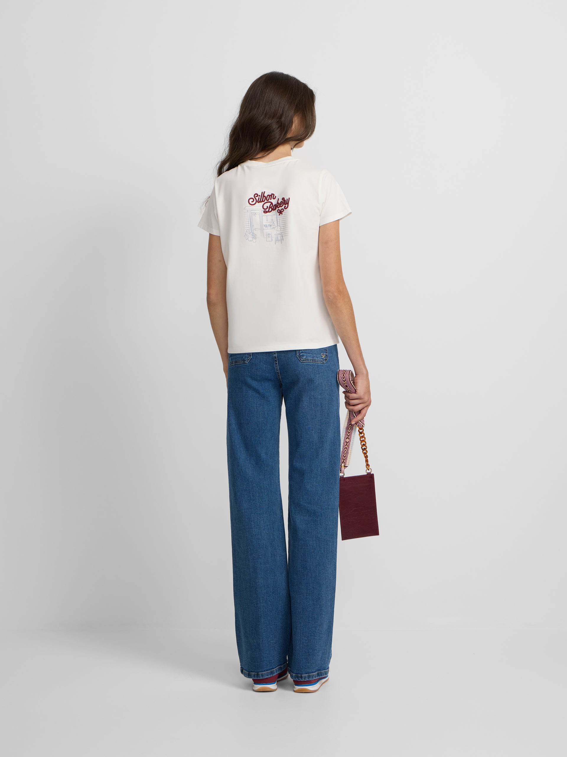 T-shirt branca de mulher bakery