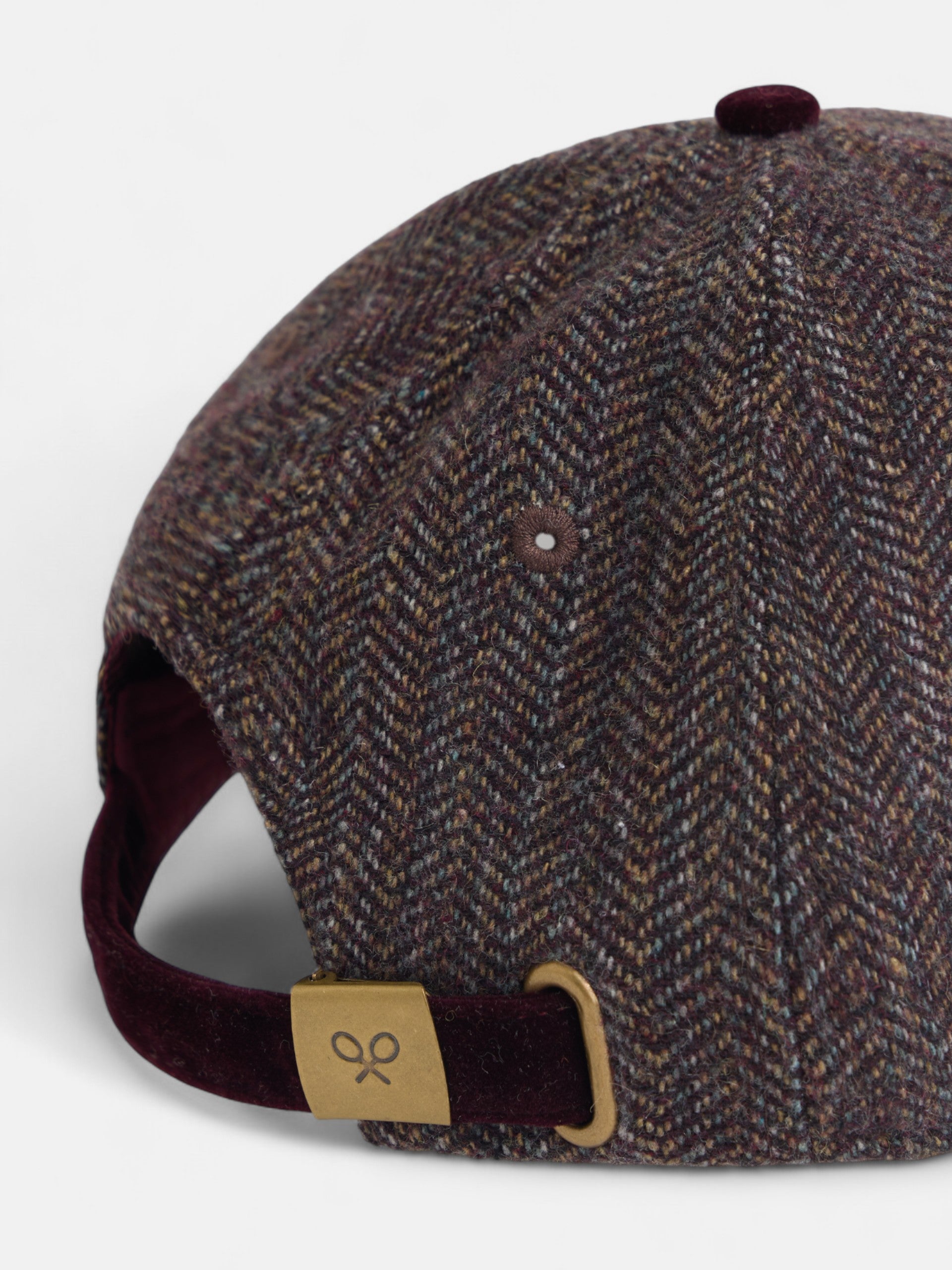 Women's burgundy herringbone cap