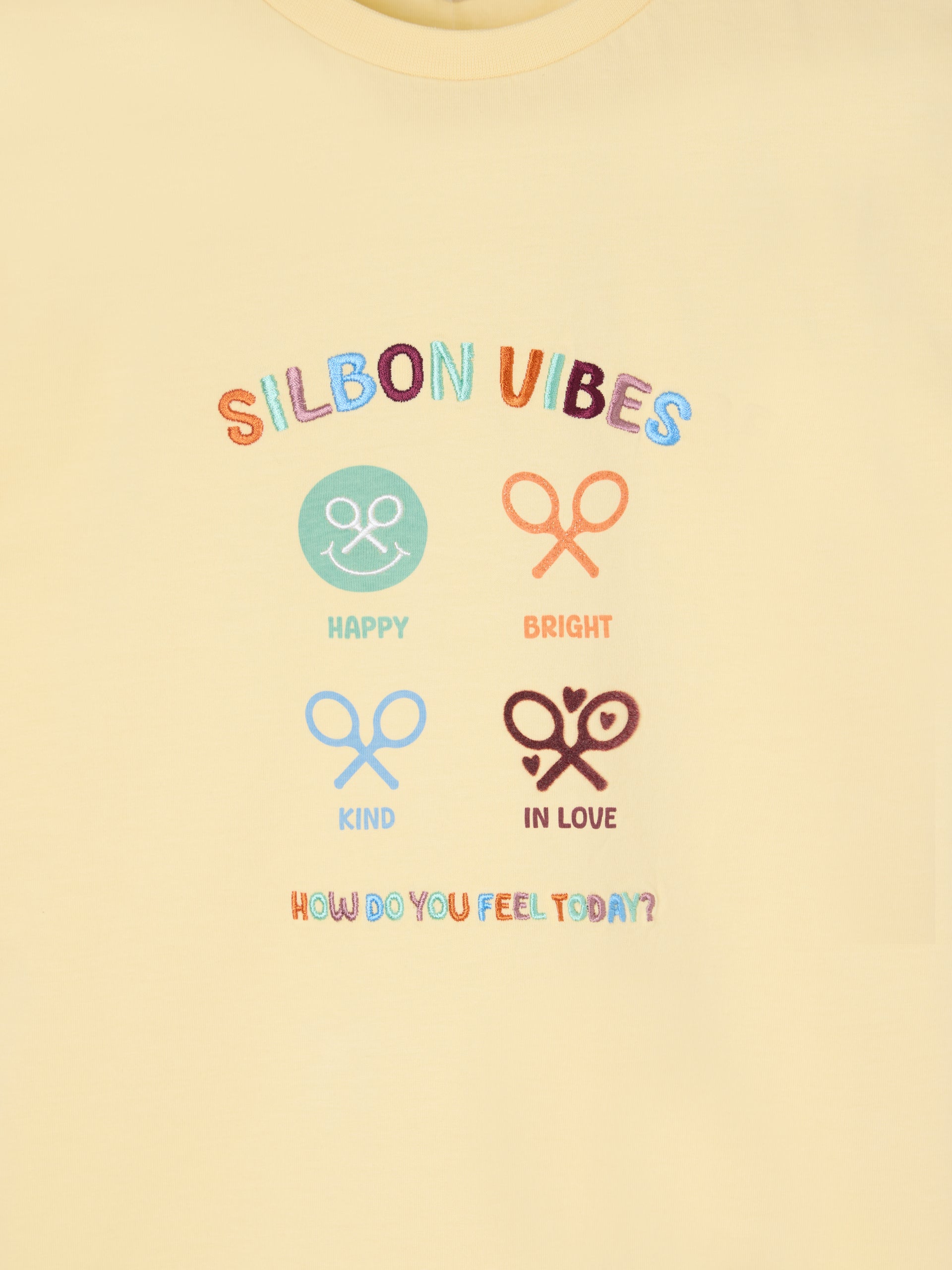 Camiseta girl silbon vibes amarilla