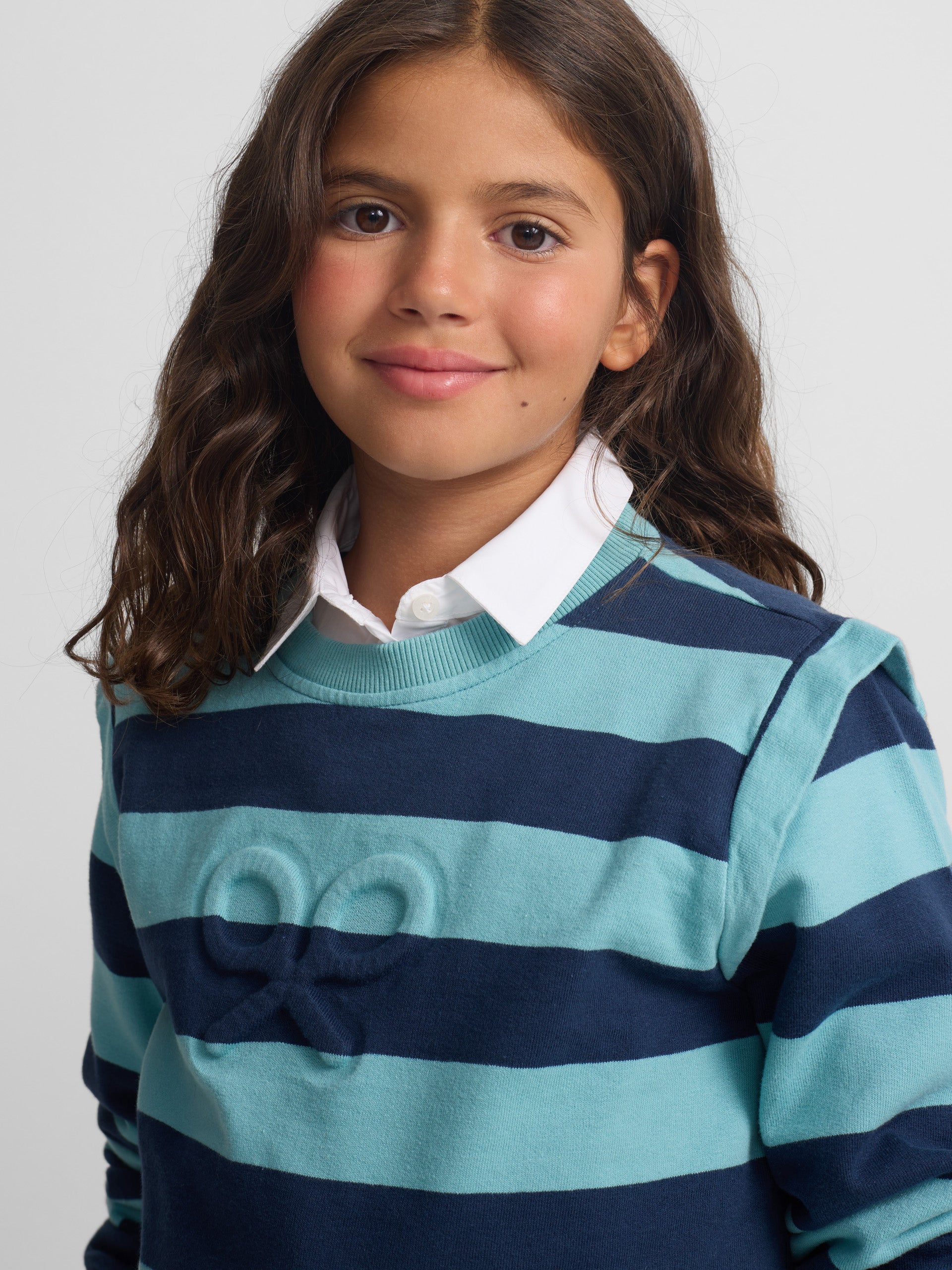 Sudadera girl hombreras rayas azules