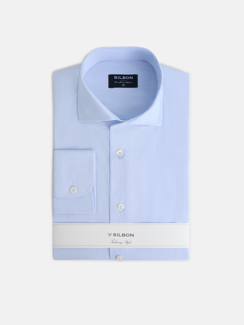 Chemise habillée à fines rayures, poignets simples bleu ciel