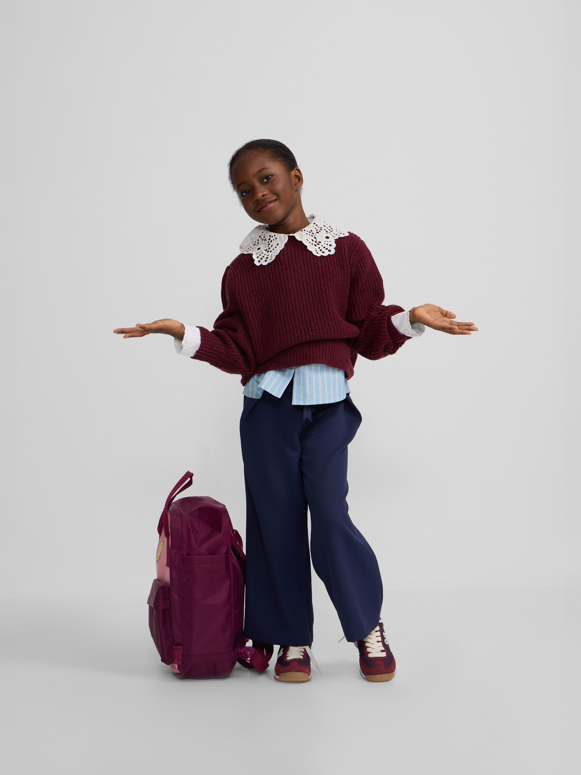 Girl's navy blue bow pants