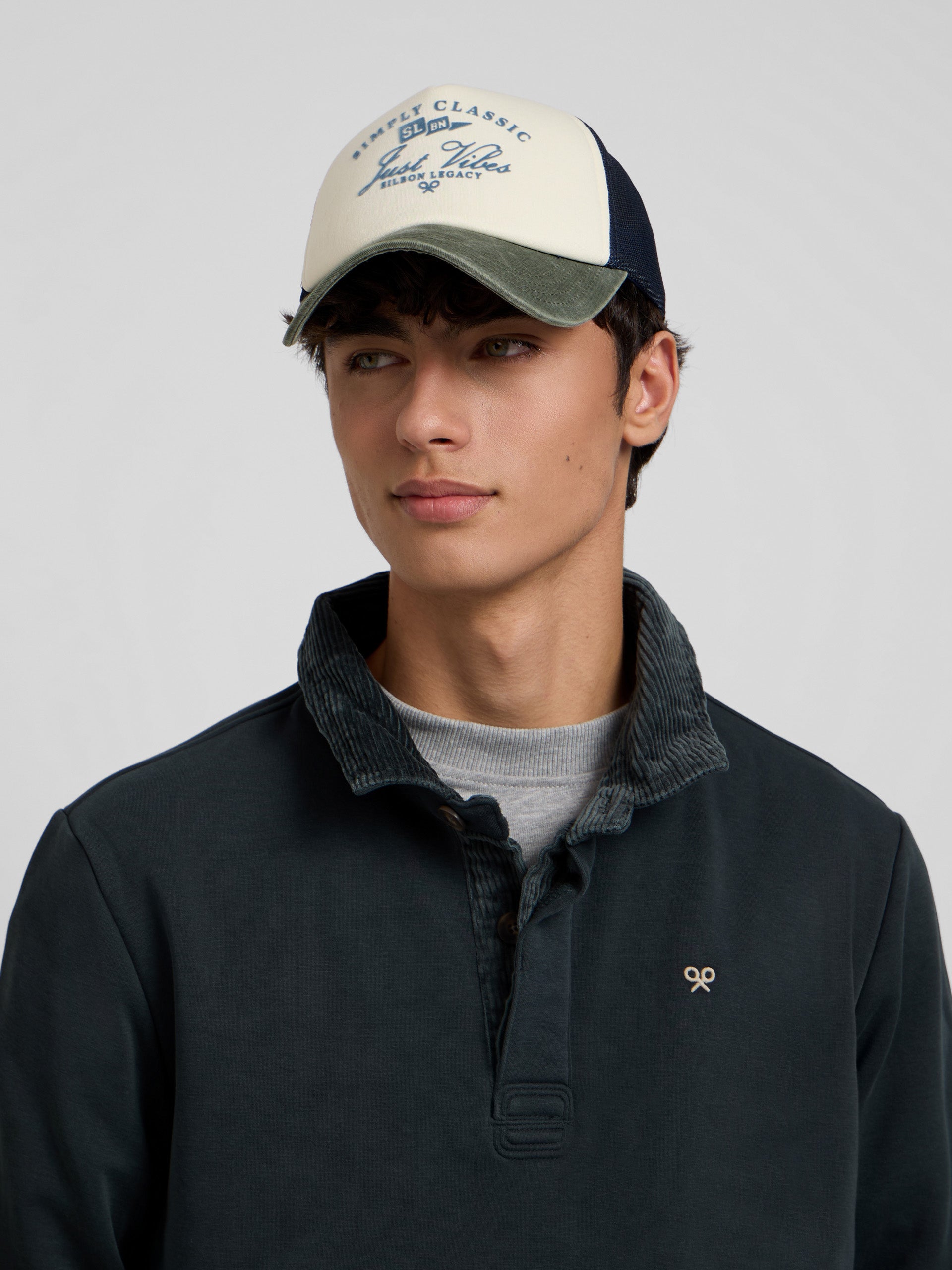 Forro polar canguro verde medio