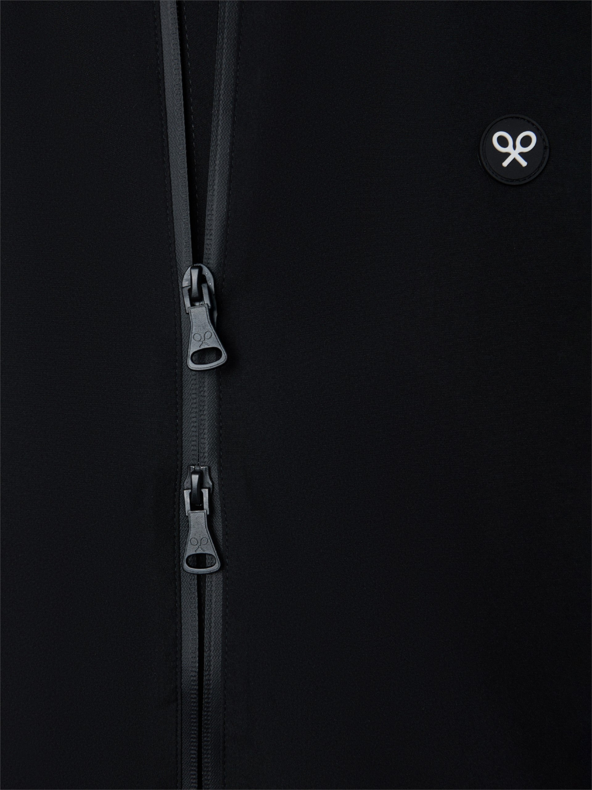 Cortavientos dark negro