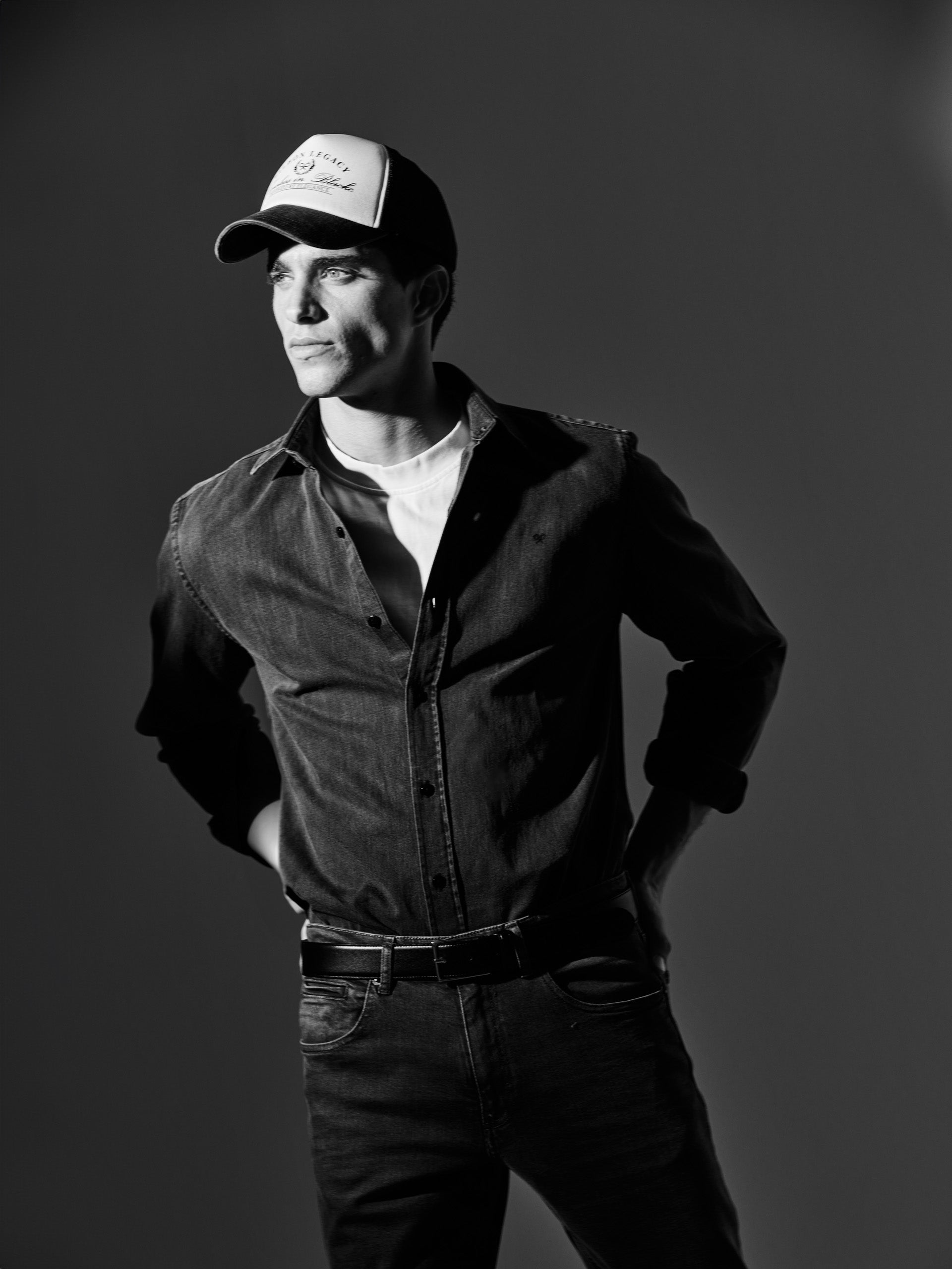 Pantalon sport dark jeans gris