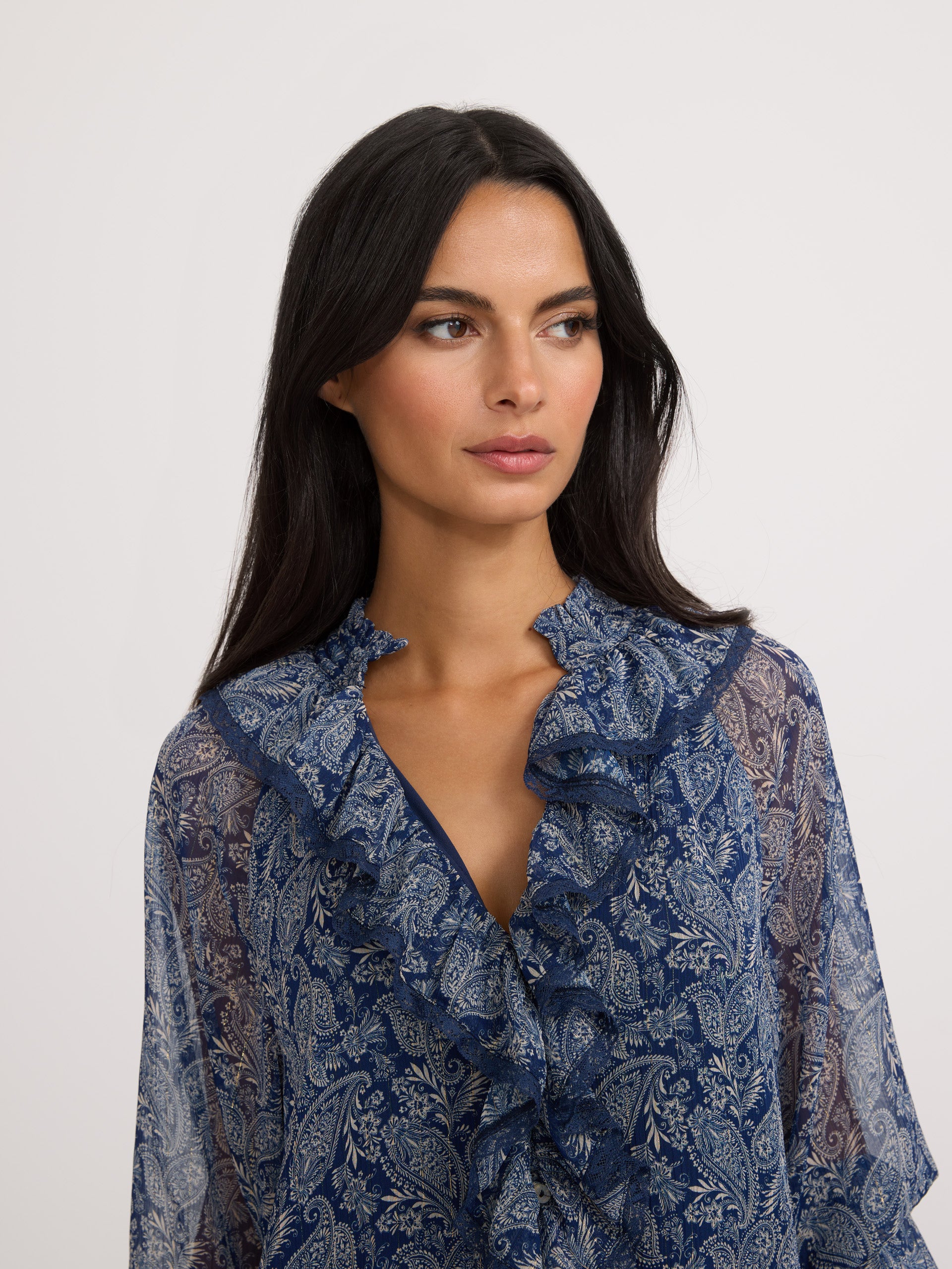 Vestido mini com folhos estampado azul