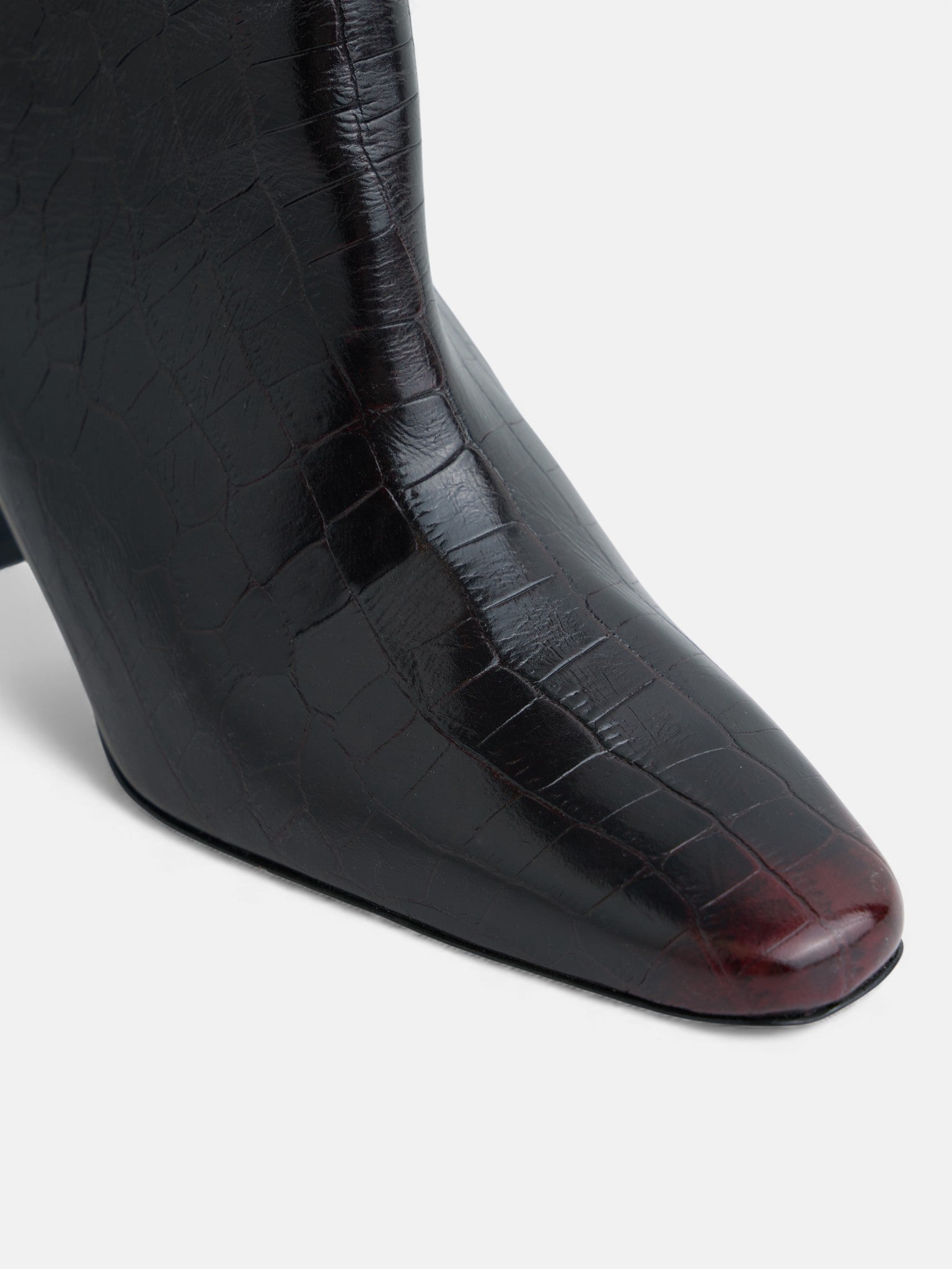 Botte haute en cuir de coco noir