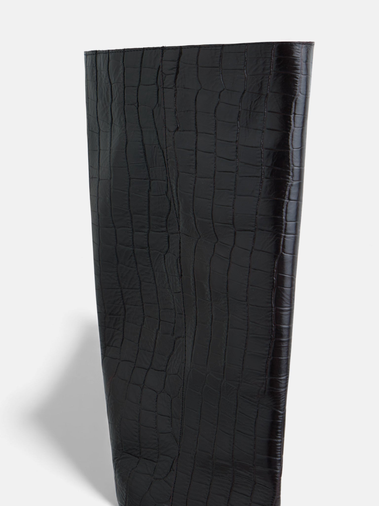 Botte haute en cuir de coco noir