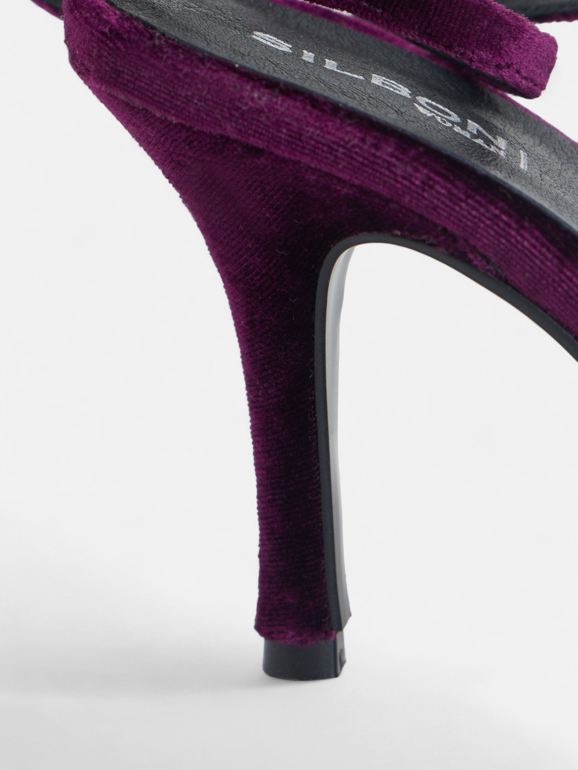 Sandália de salto em veludo borgonha