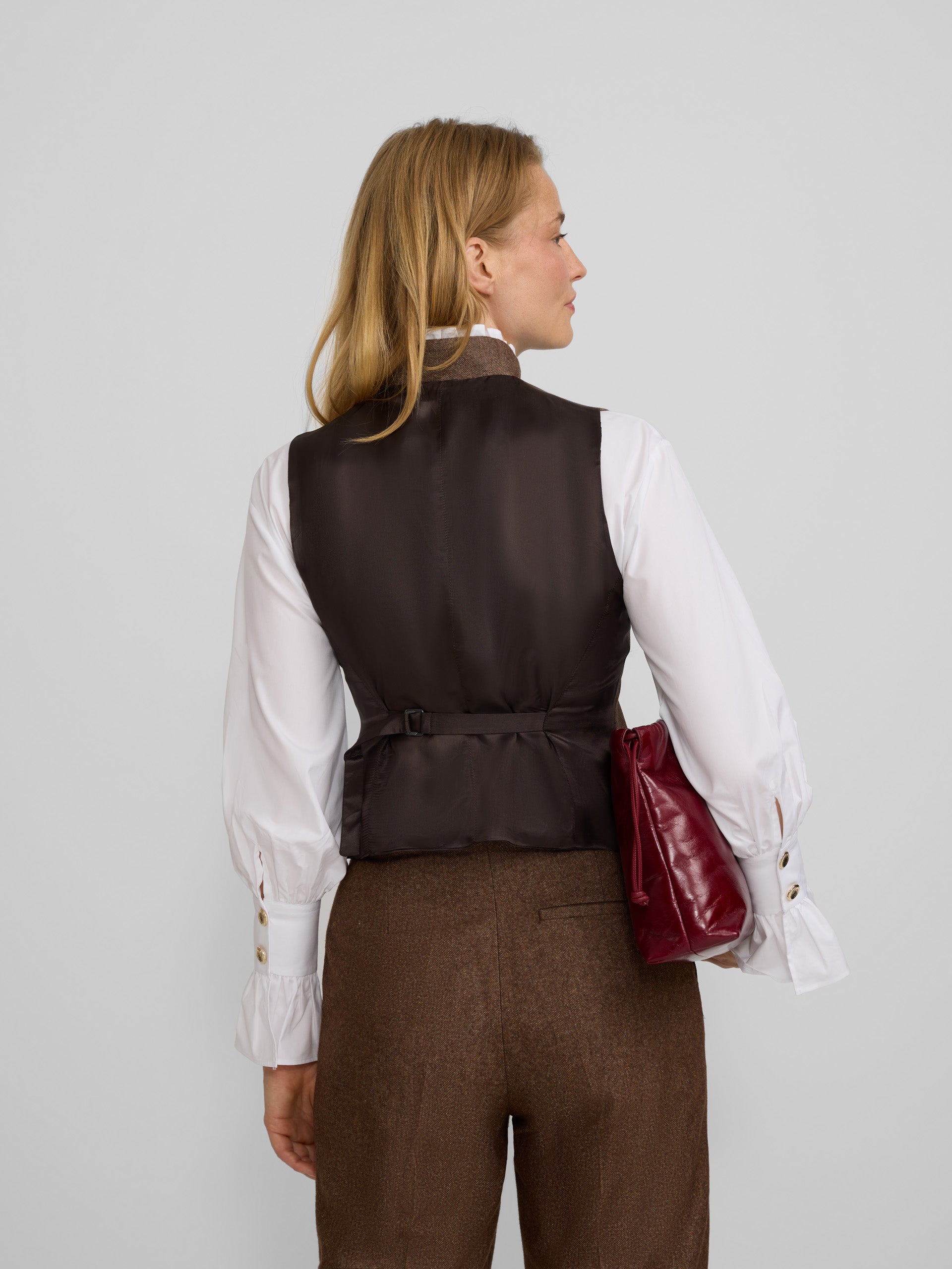 Chaleco cruzado botones espiga marron