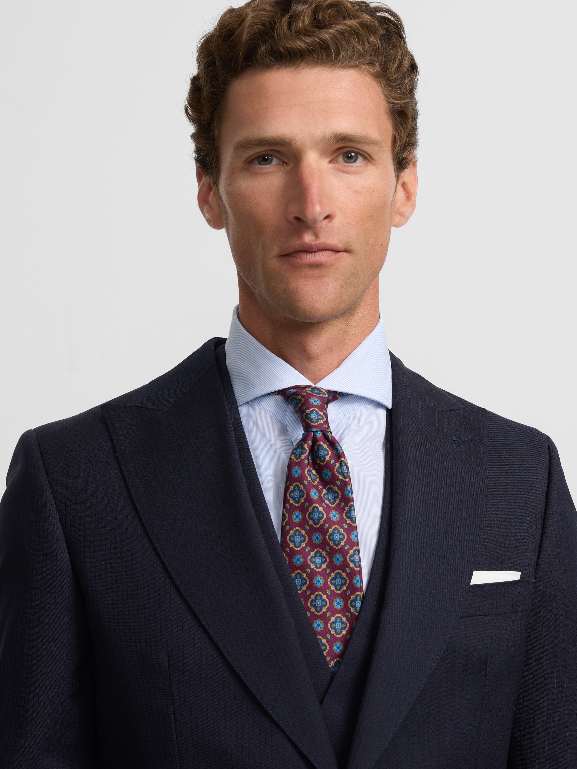 Levita cada espiga azul-marinho