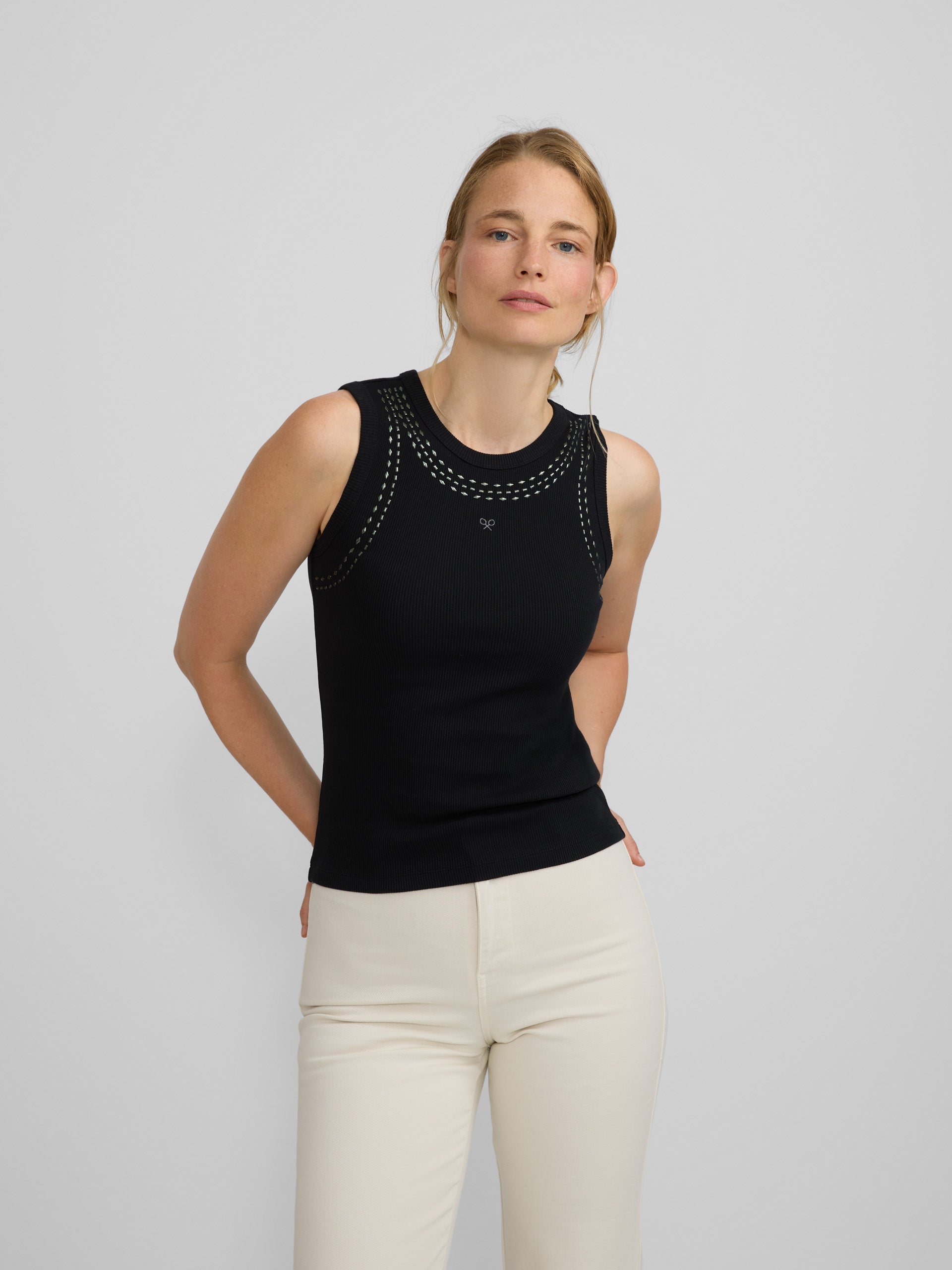 Women's black studded tank top T-shirt