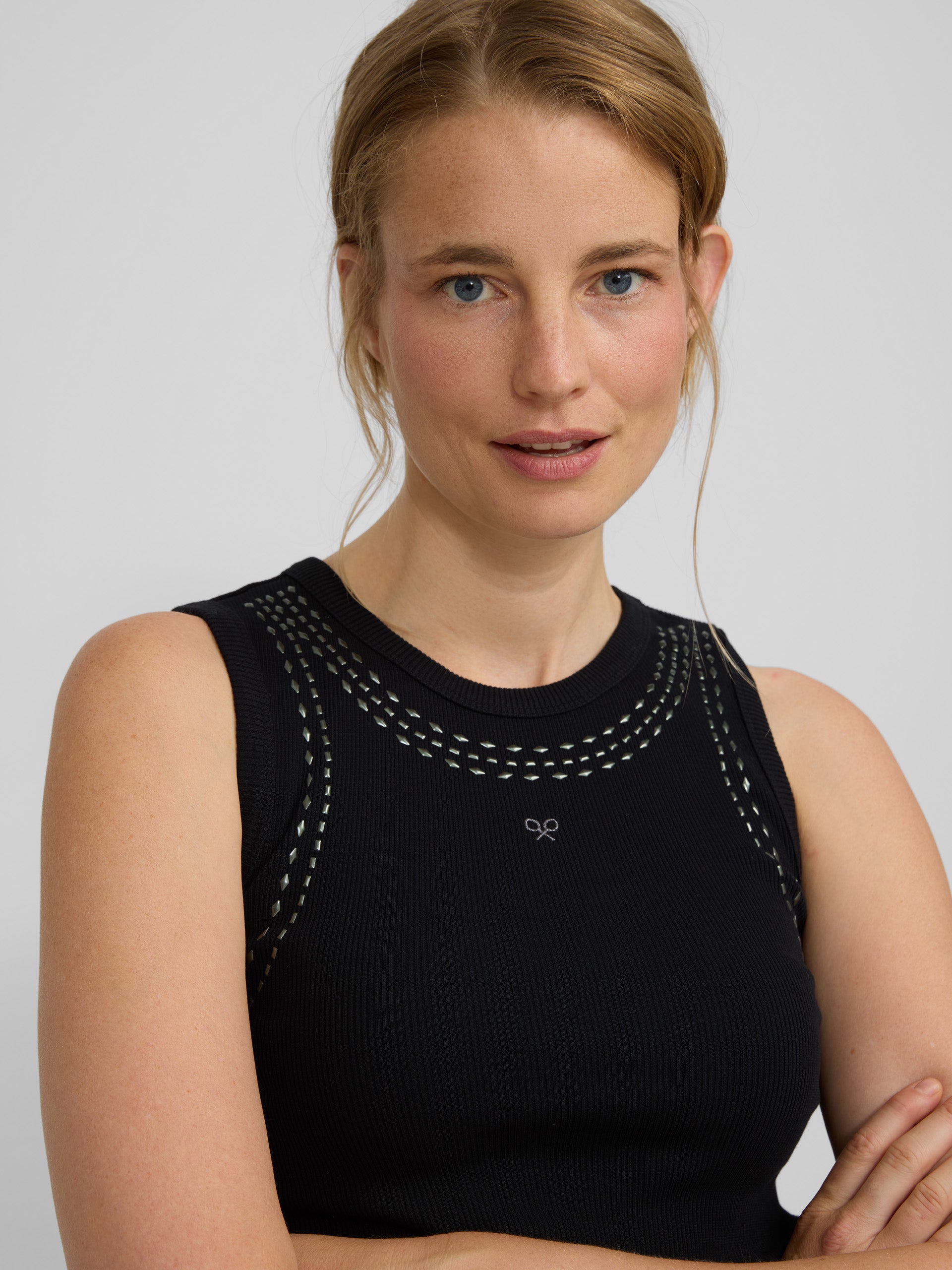 Women's black studded tank top T-shirt