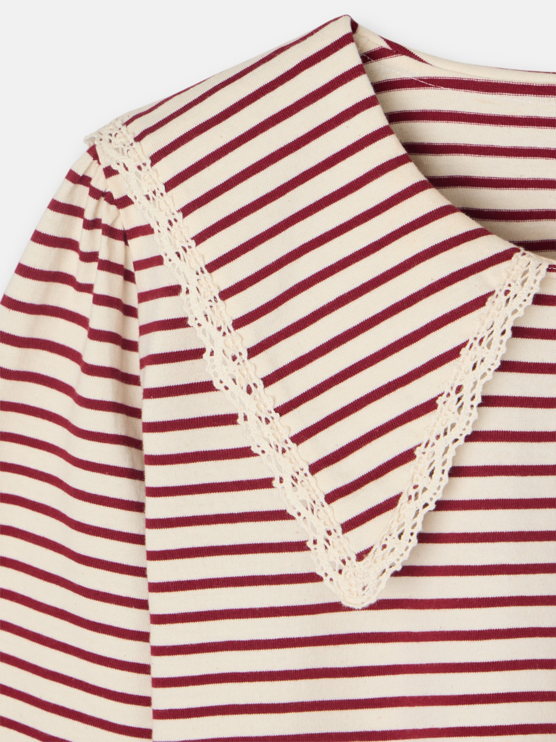 Women's maroon striped crew neck T-shirt