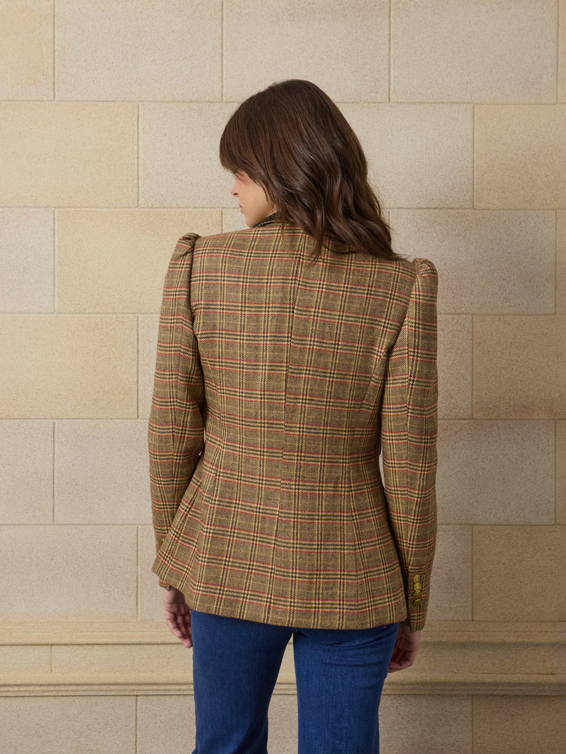 Blazer única com manga abalonada e padrão de xadrez castanho