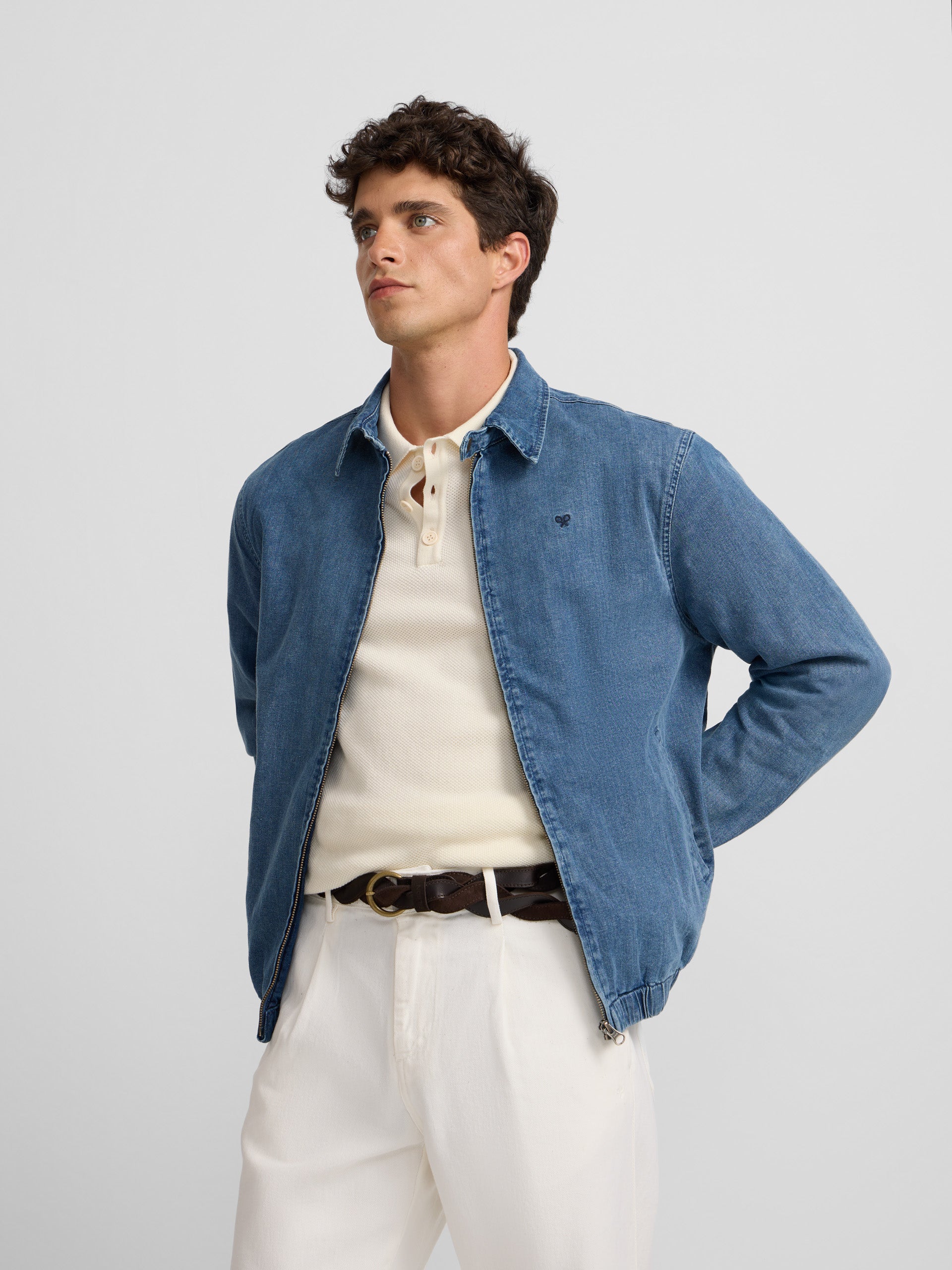 Bomber denim azul desgastada