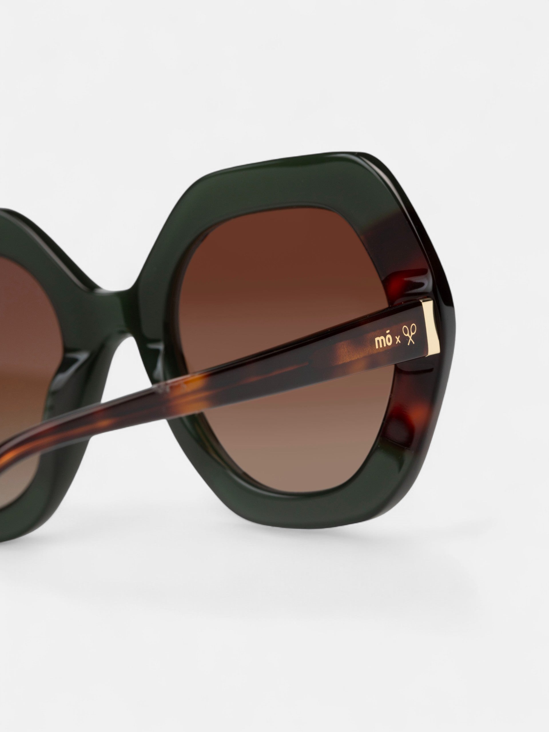 MOXSILBON Vera green sunglasses