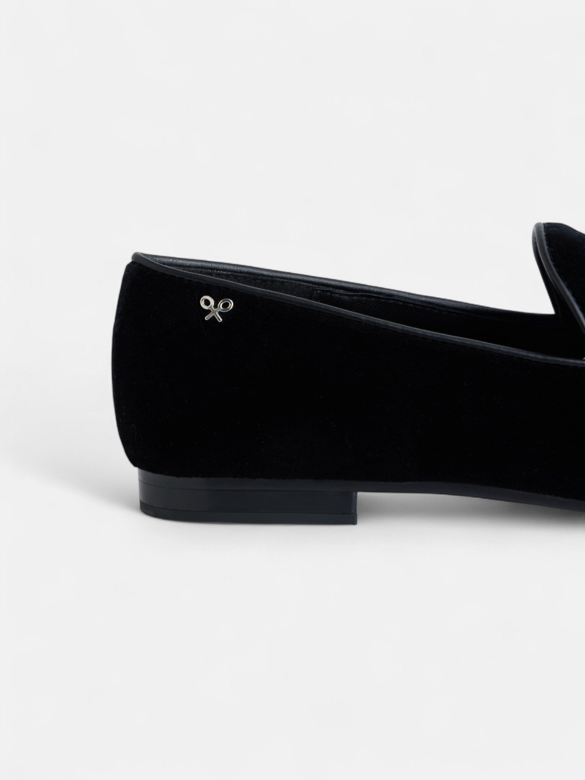 Black velvet moccasin