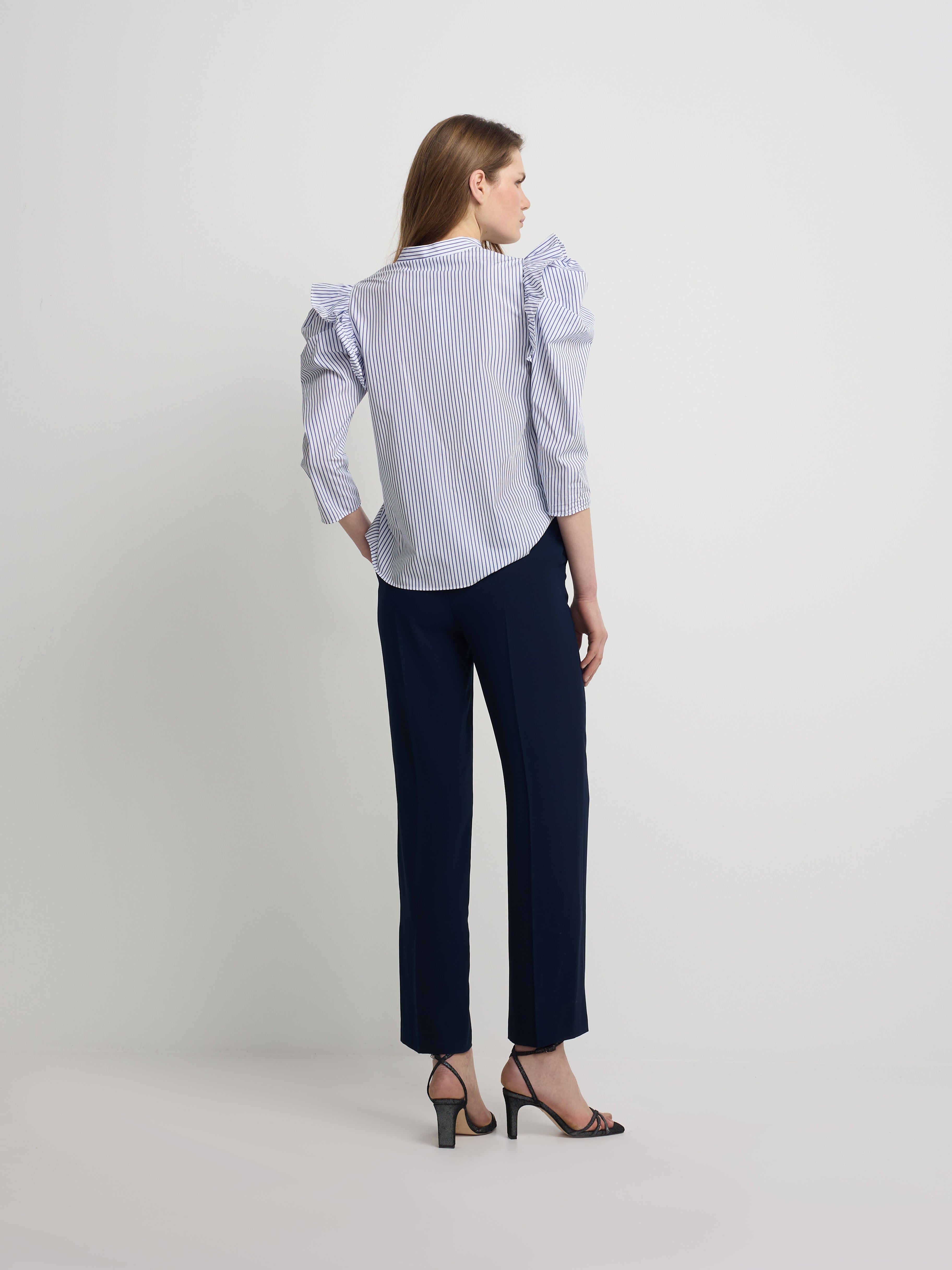 Pantalon bleu marine classique pour femme