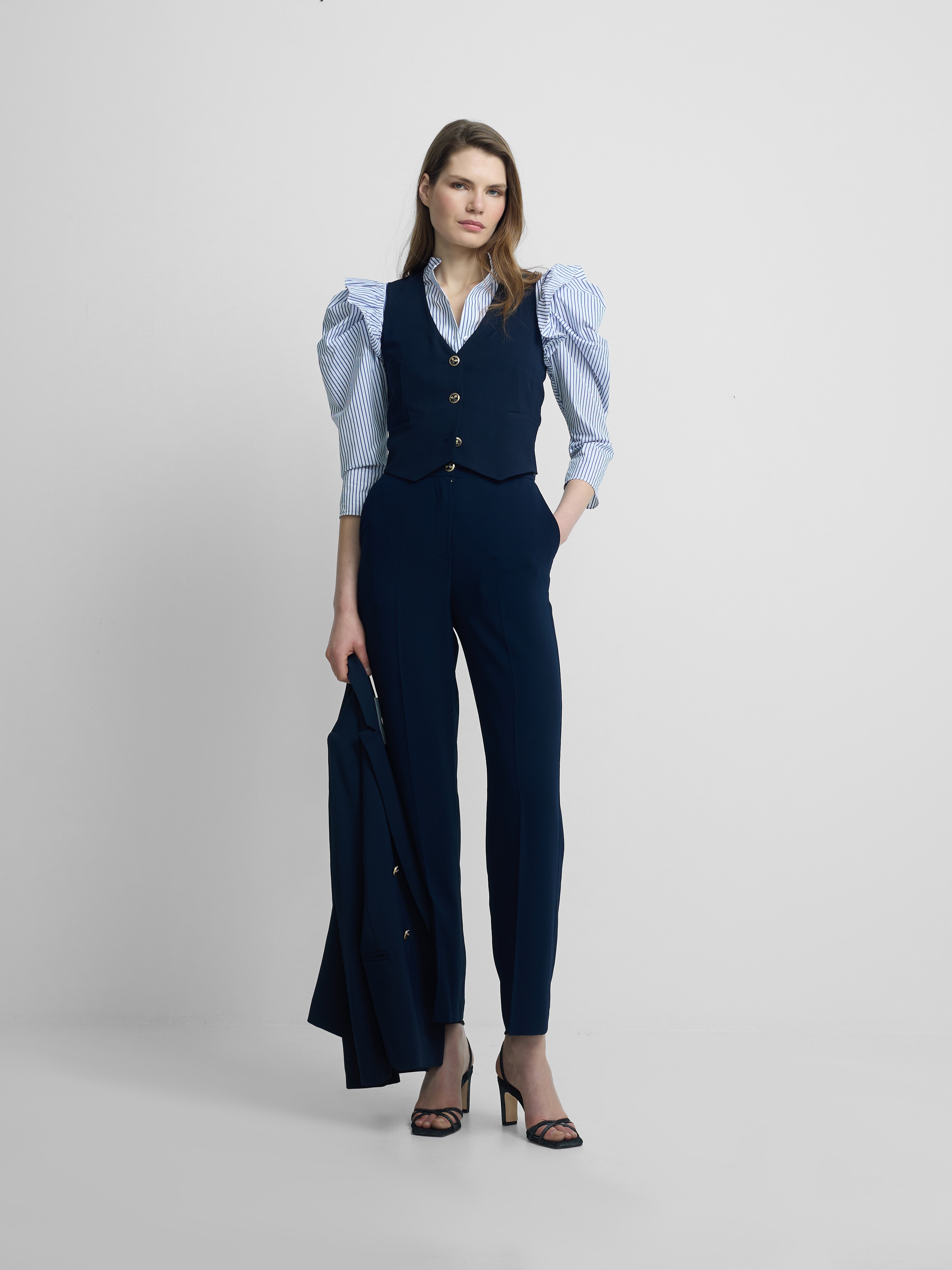 Pantalon bleu marine classique pour femme