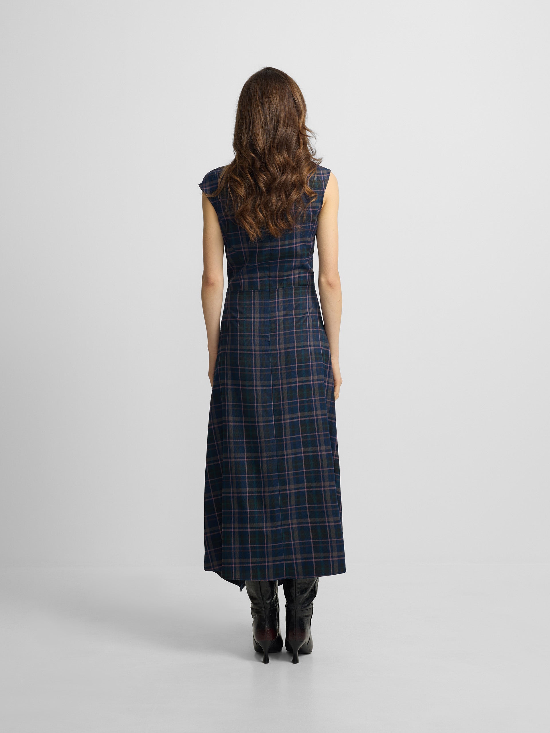 Vestido midi cuadros grises y rosas