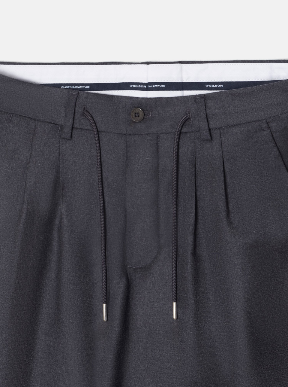 2. Cortes anchos para un look surcoreano