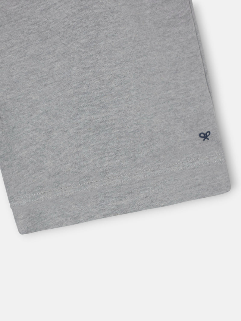 Bermuda deportiva gris