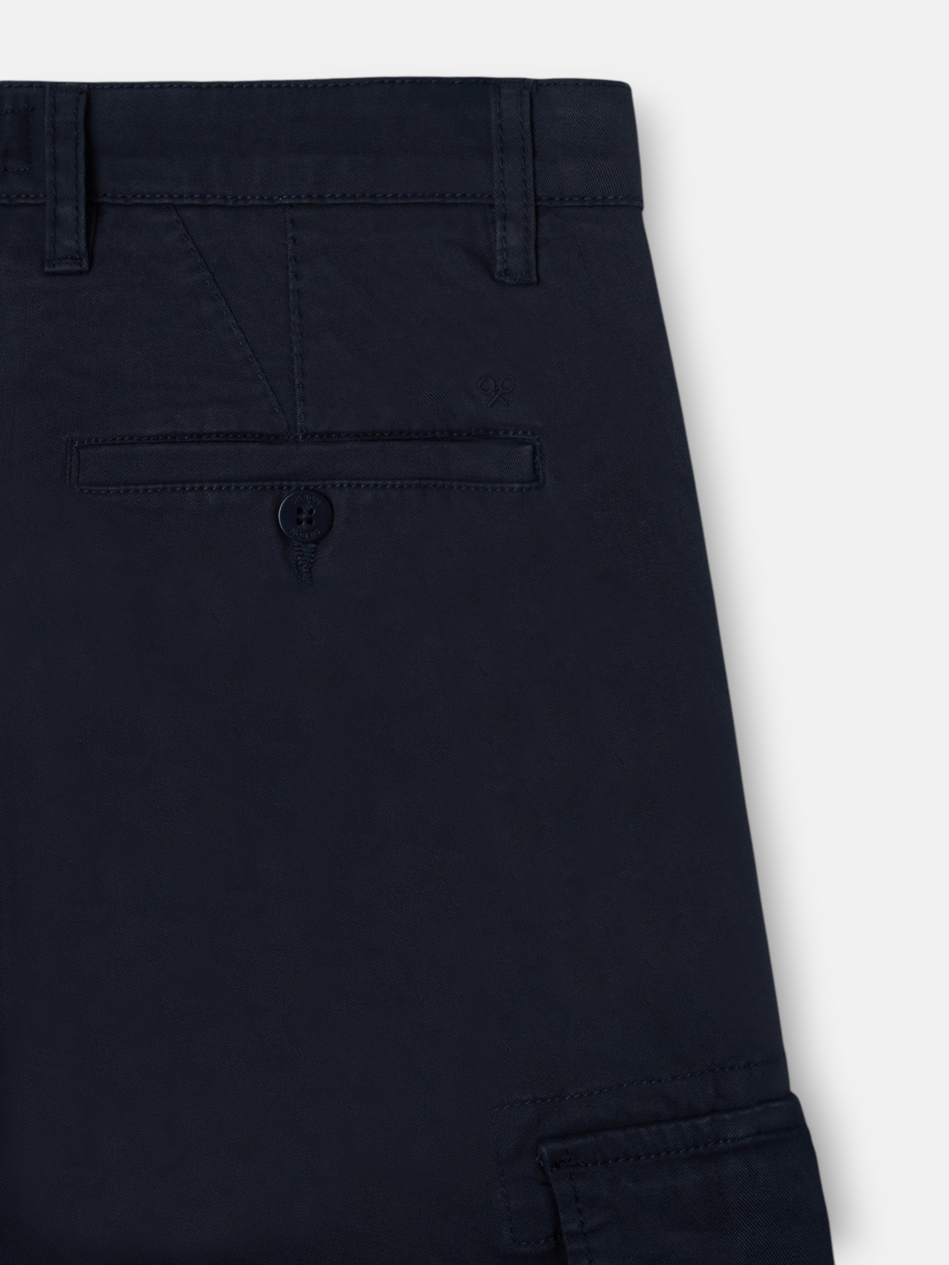Pantalon sport cargo azul marino