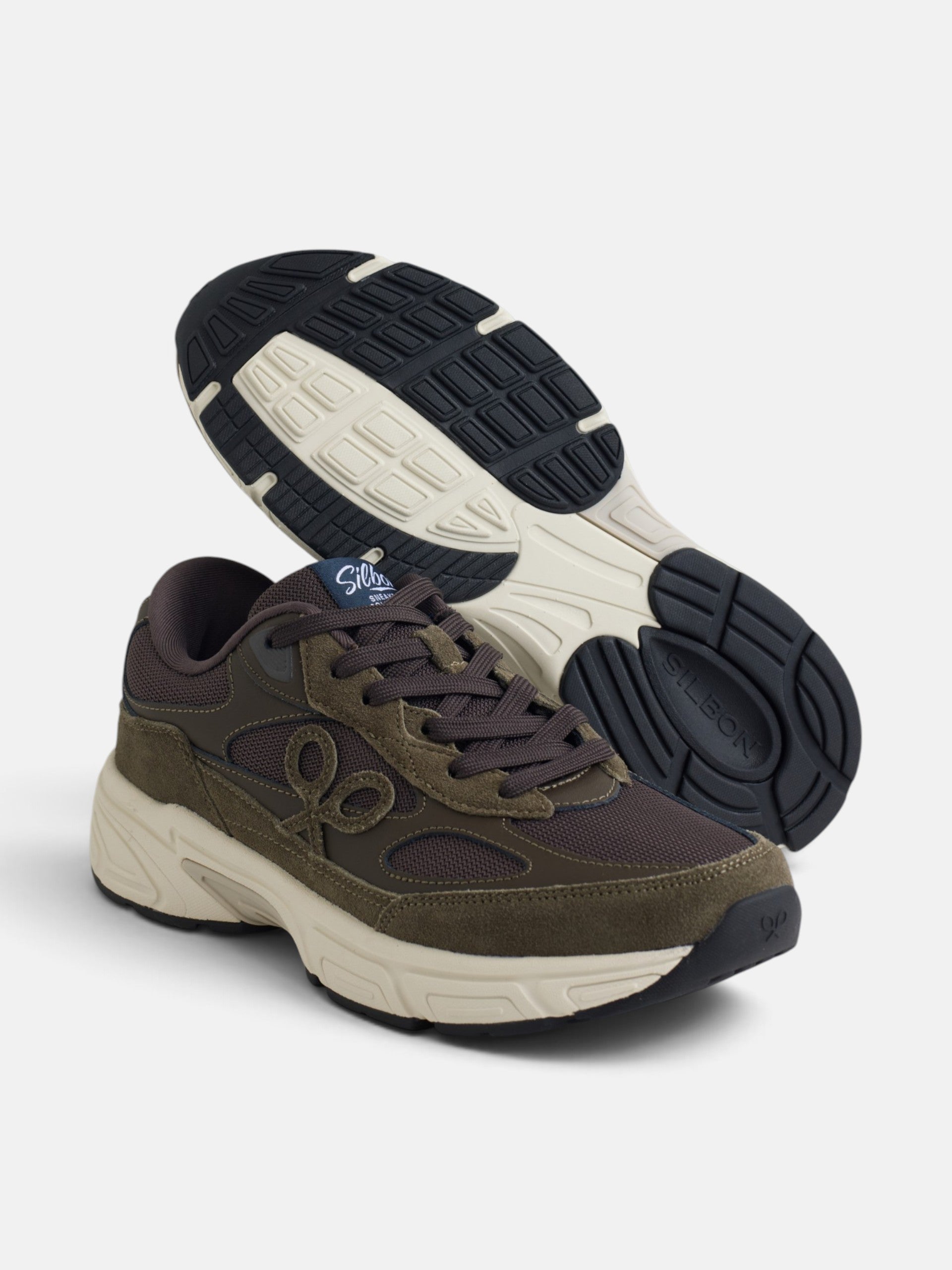 Zapatilla running tono marron