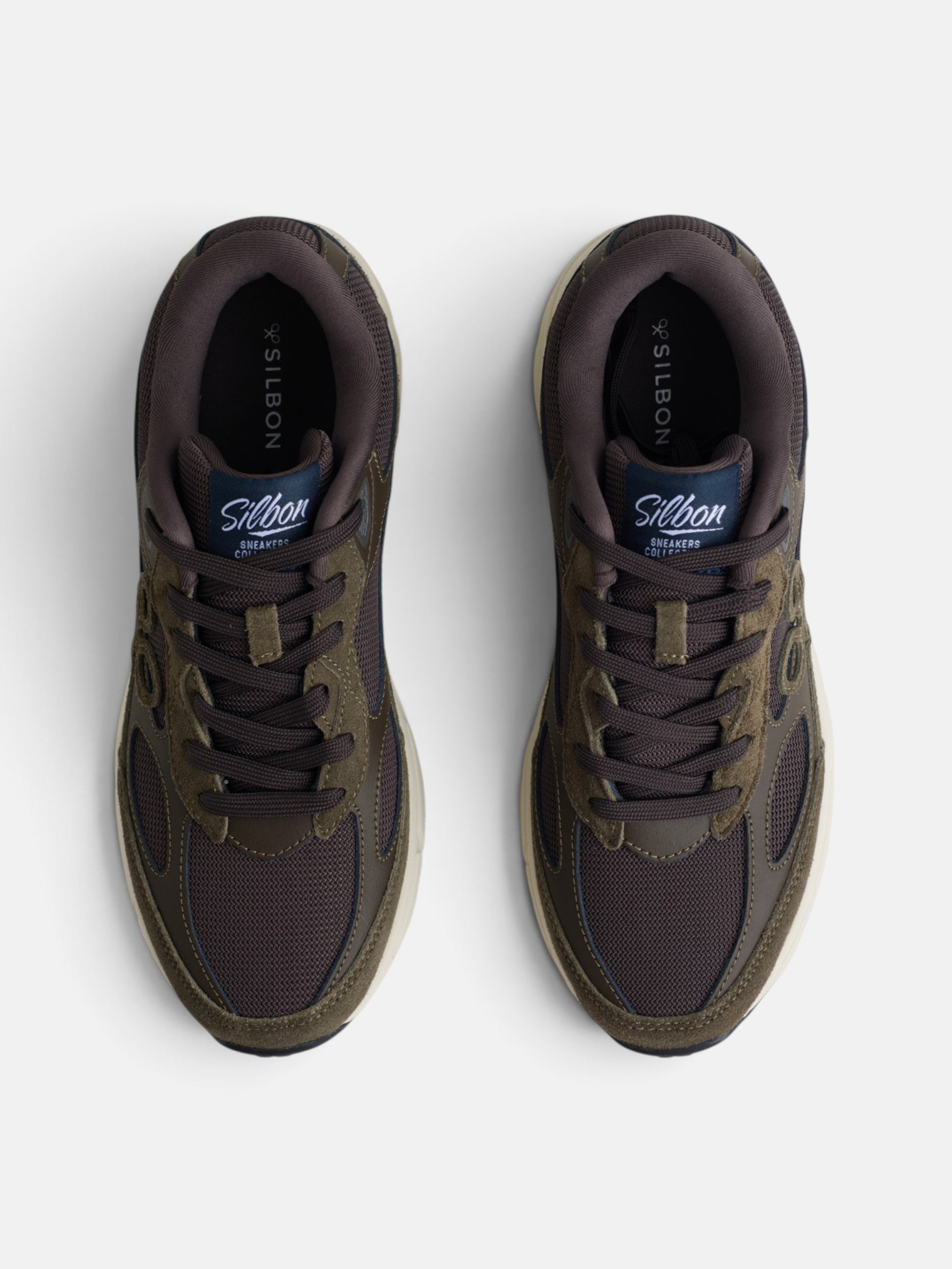 Zapatilla running tono marron