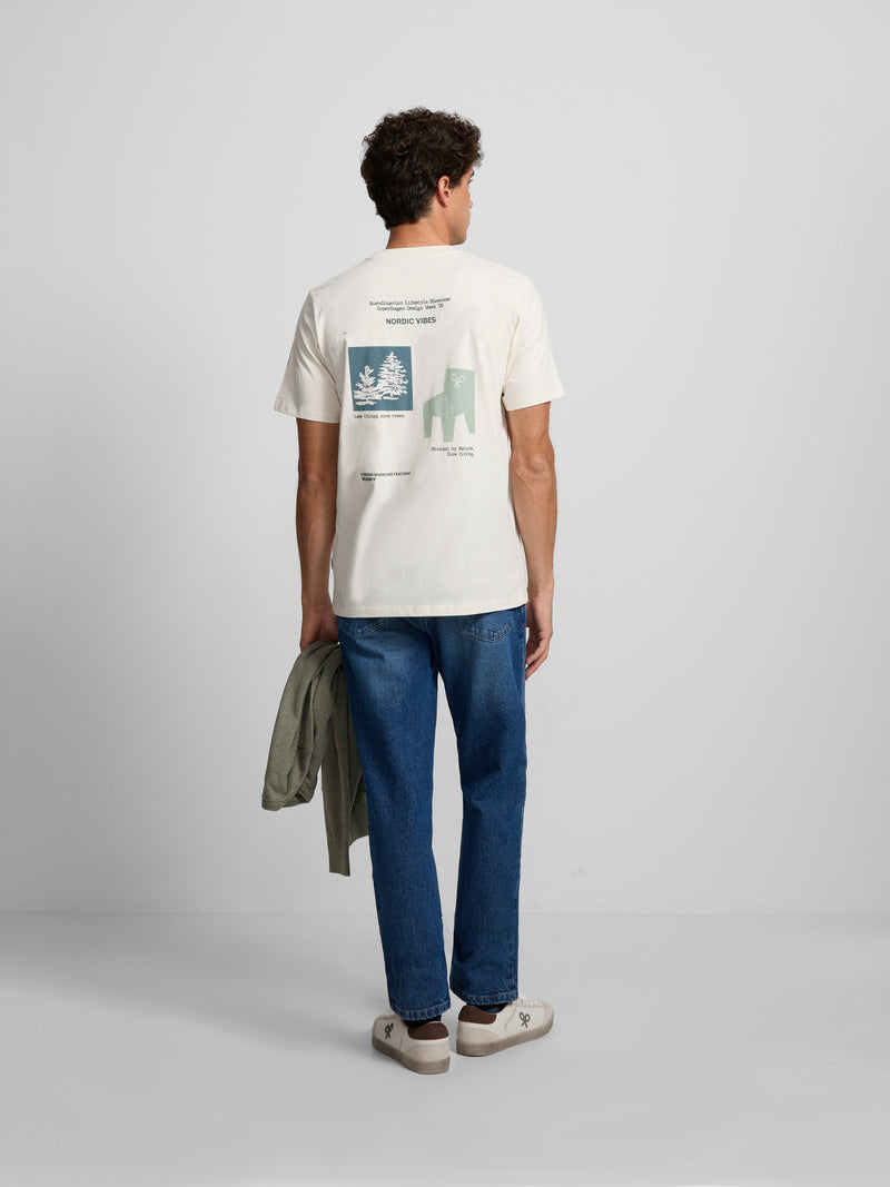 Camiseta nordic vibes crema