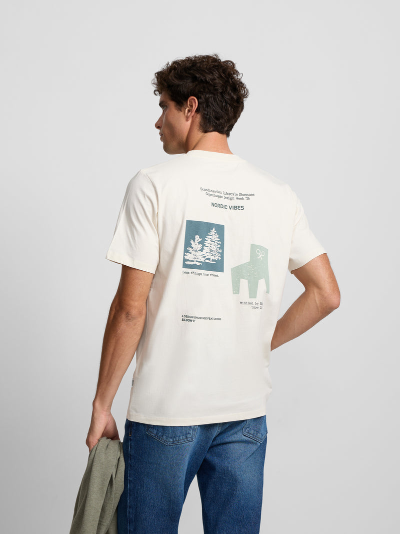 Camiseta nordic vibes crema