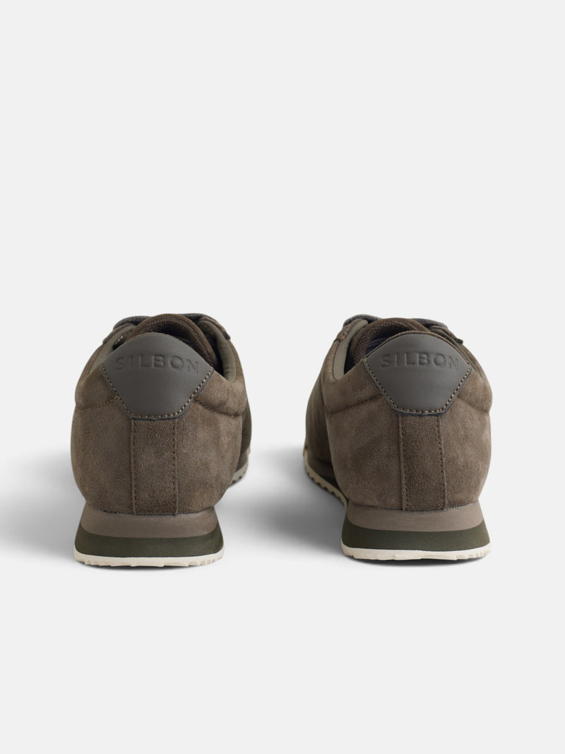 Zapatilla serraje logo perforado marron