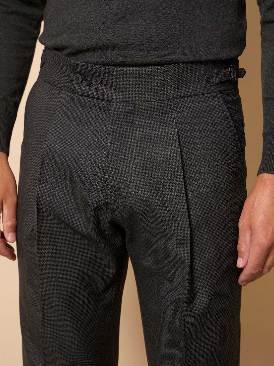 Unique houndstooth gray suit trousers