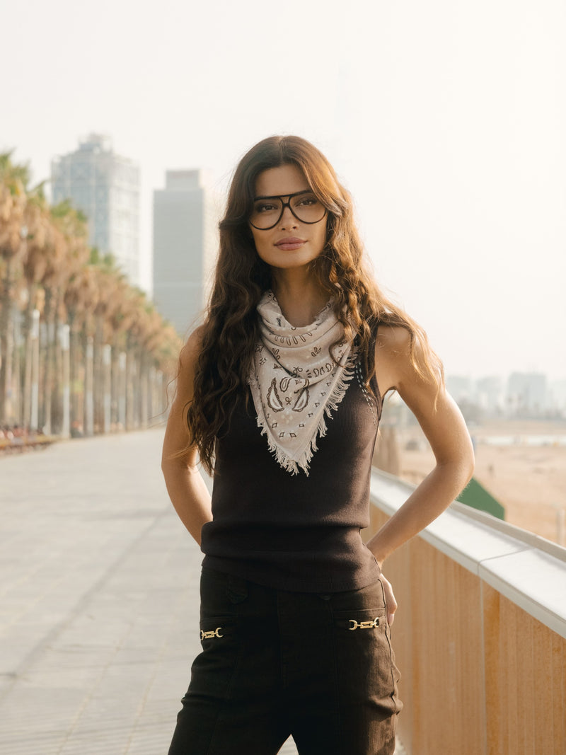 Camiseta woman tank top tachas marron