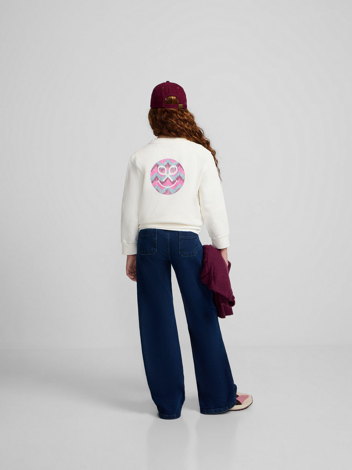 Silbon Smile Girl Sweatshirt in Off-White