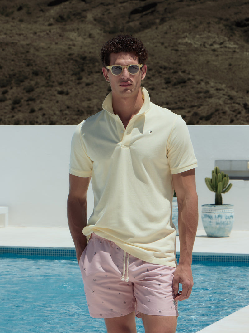 Polo clássico liso amarelo