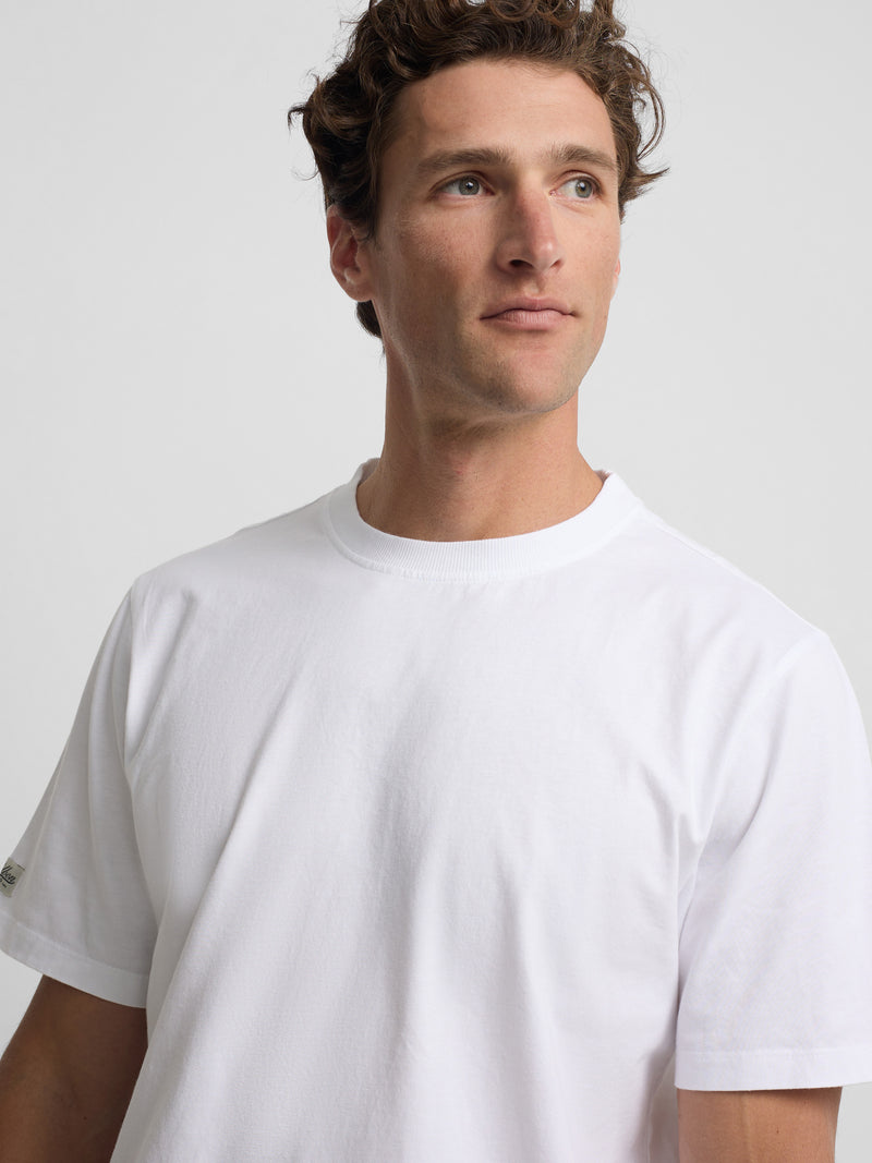 T-shirt classique étiquette blanche