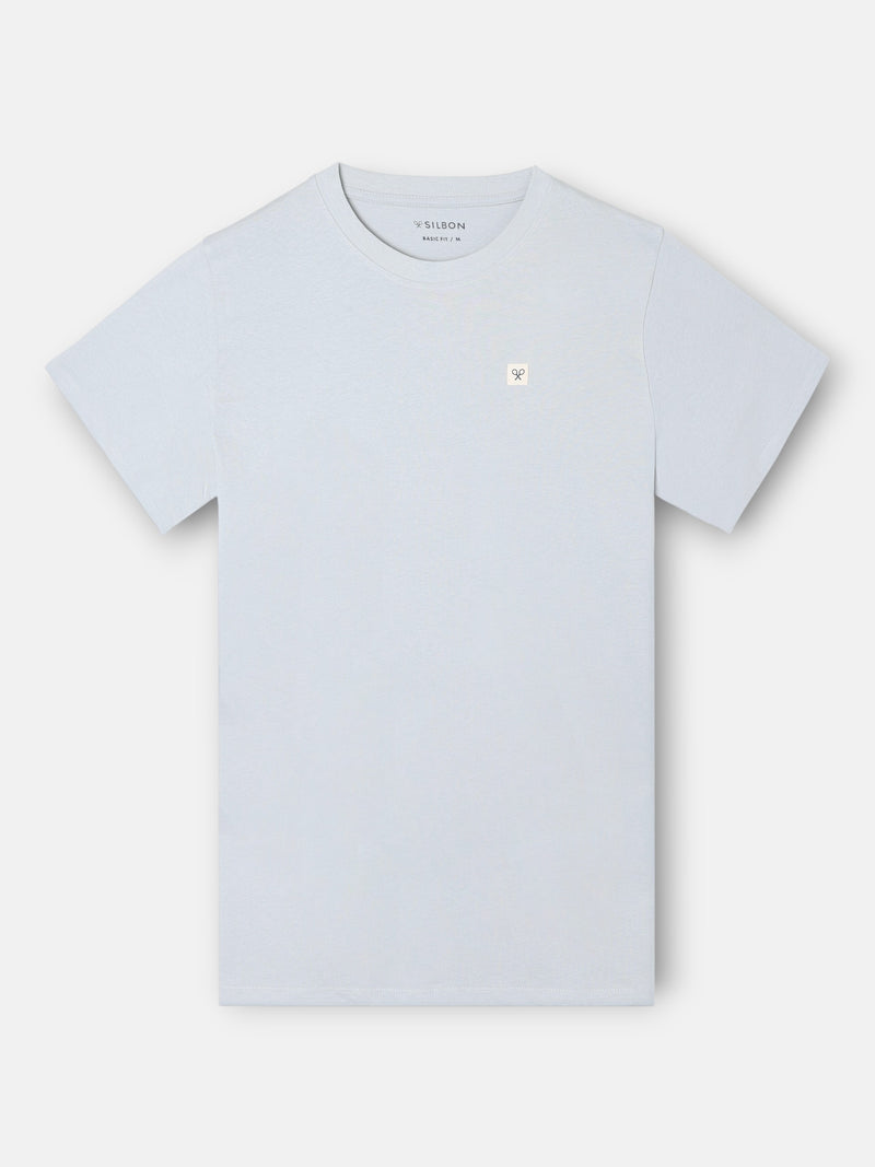 Plain T-shirt with light blue mini logo patch