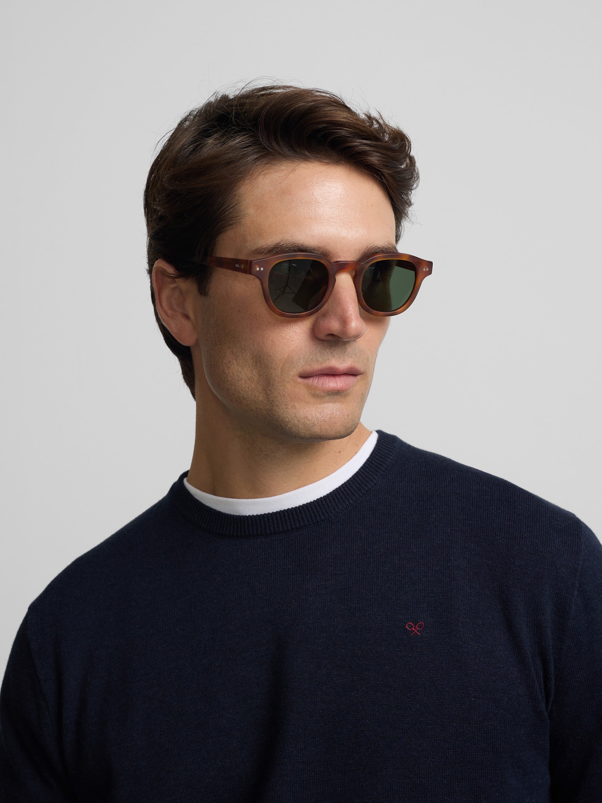 Camisola lisa de gola redonda azul-marinho