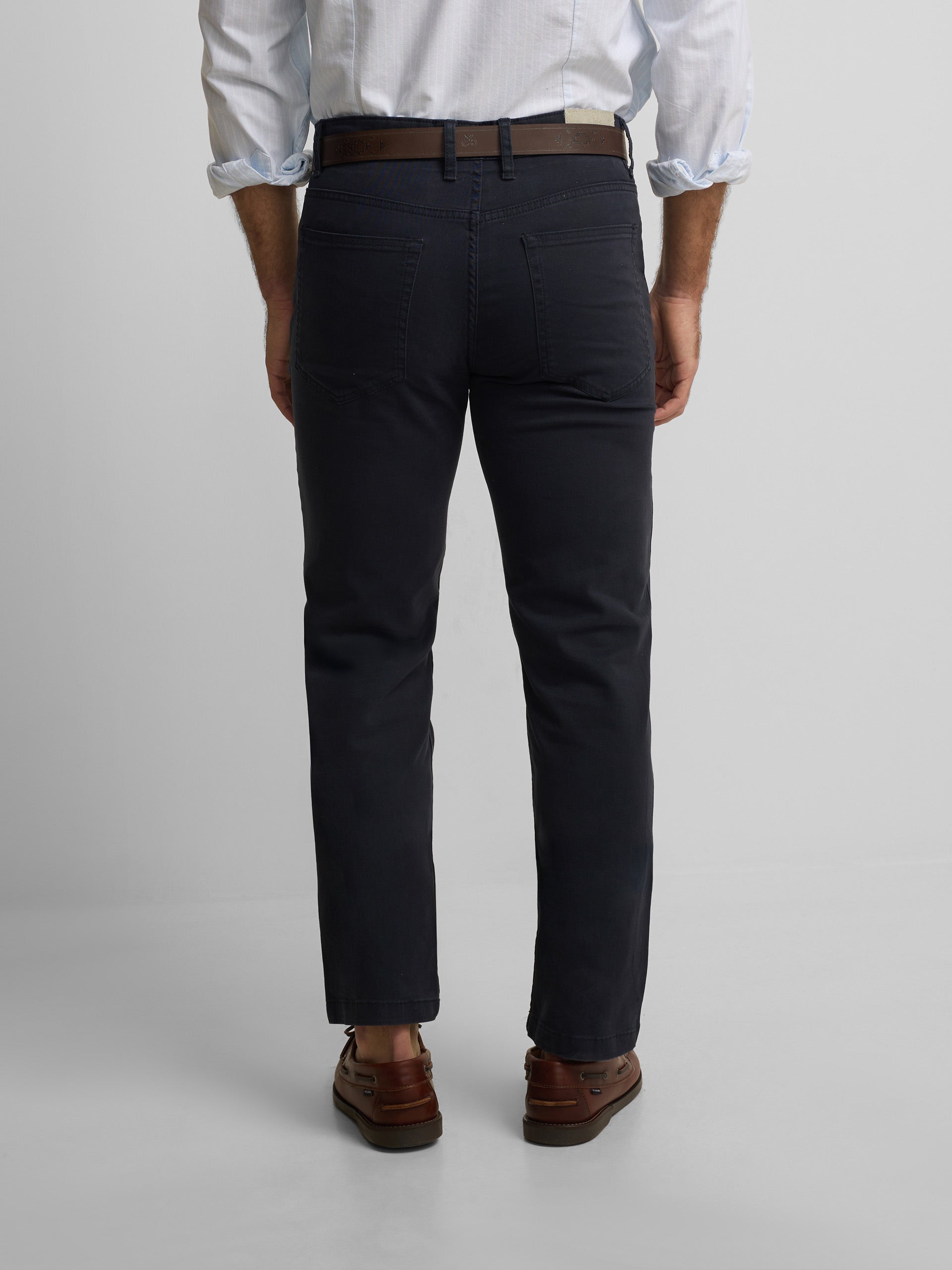 Pantalon de sport bleu marine à cinq poches