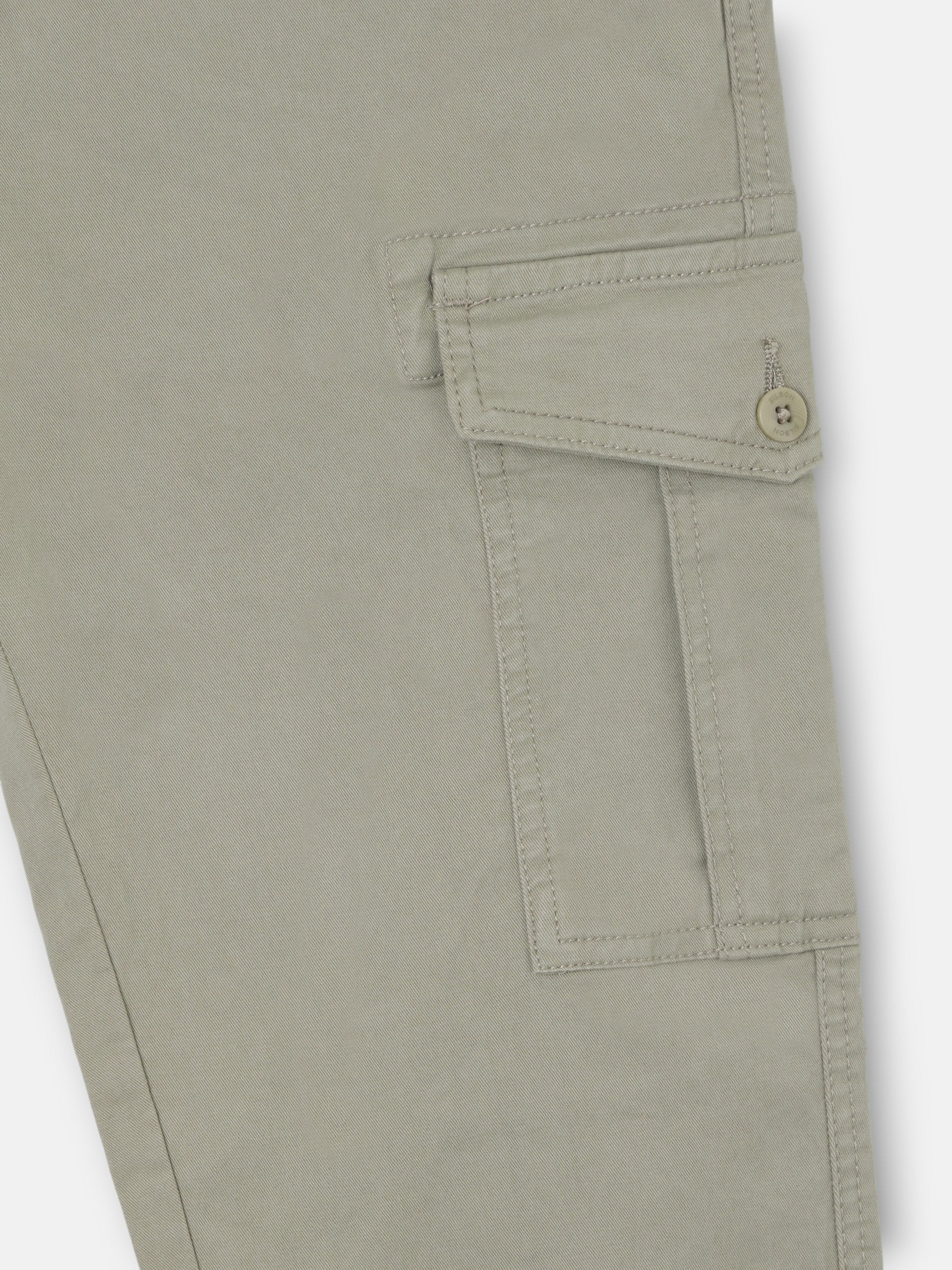 Medium green cargo sport pants