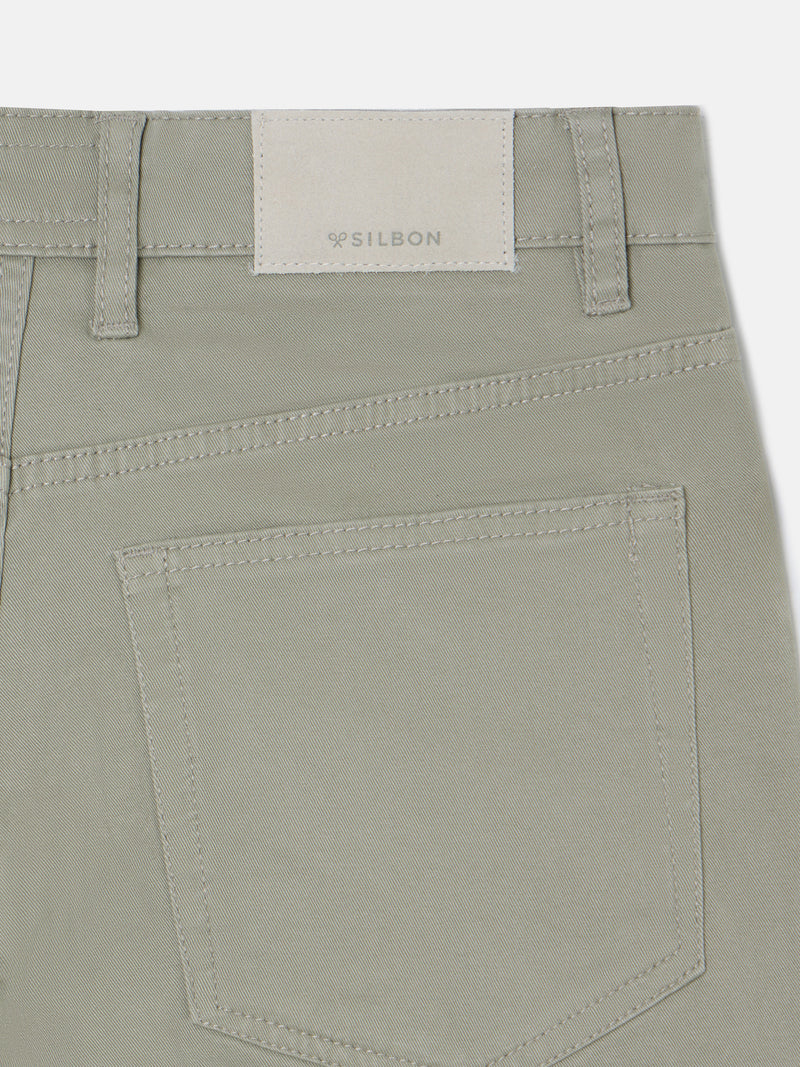 Pantalon sport cinco bolsillos verde medio