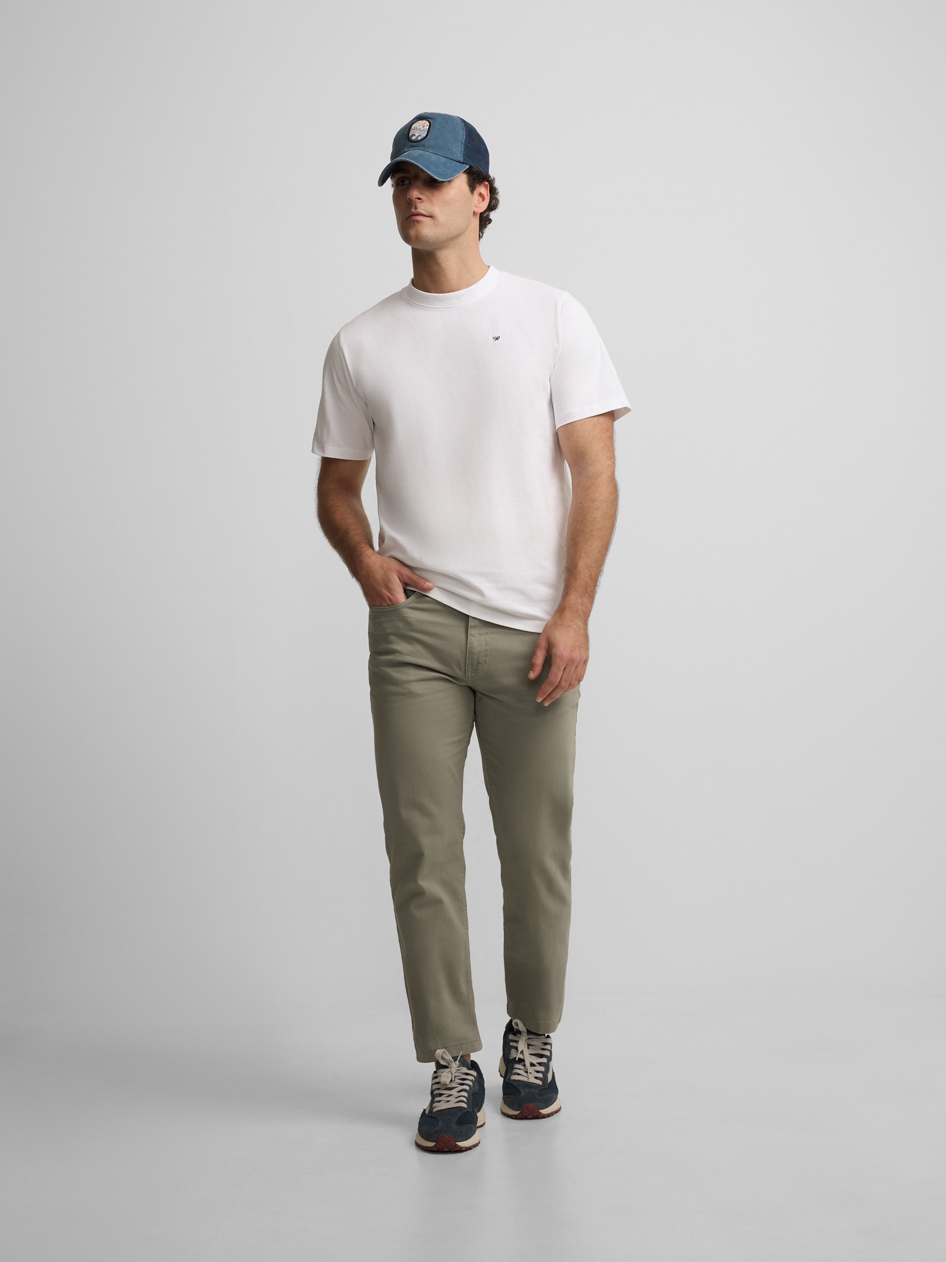 Calças desportivas cinco bolsos verde médio